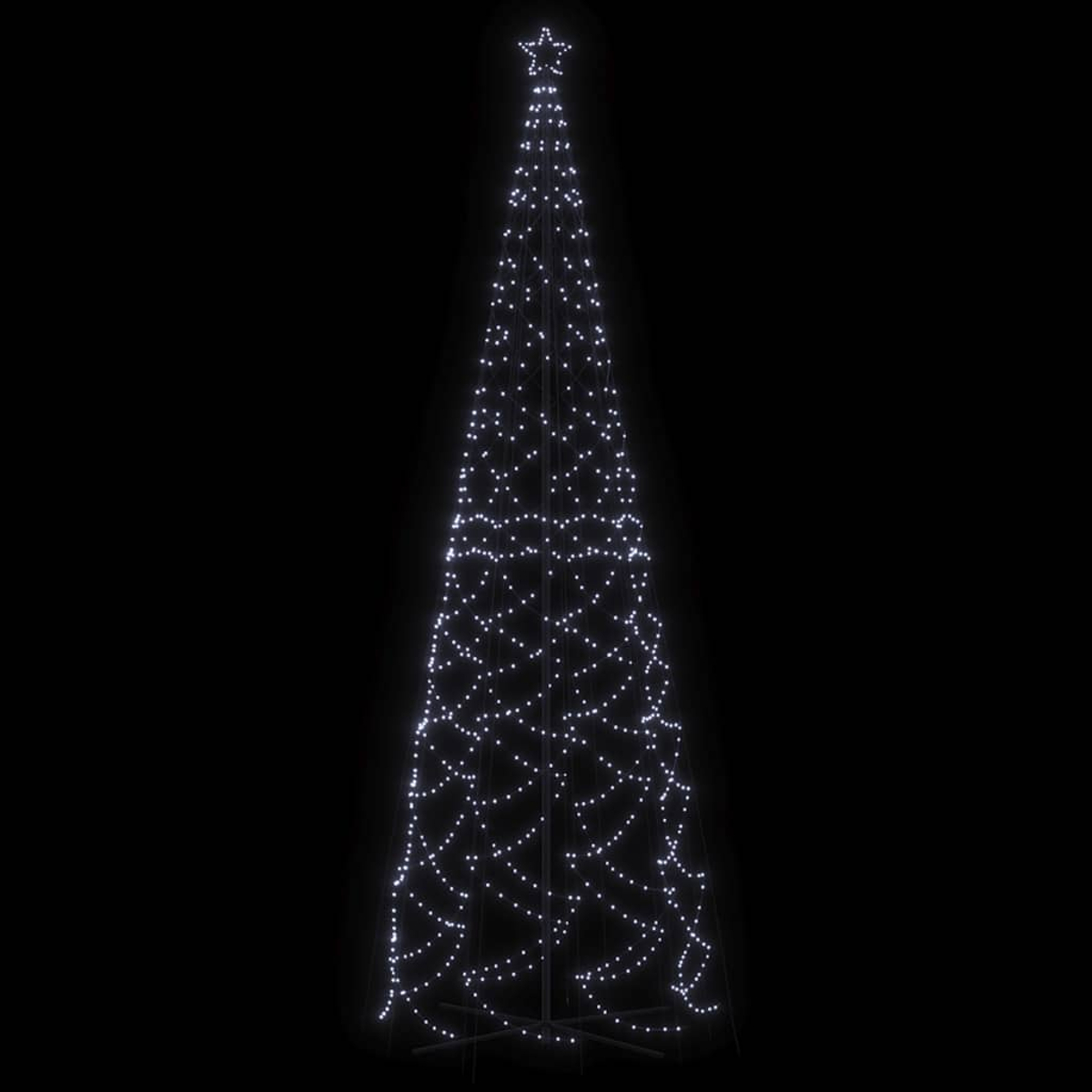 Weiße Weihnachtsbaumlichter auf schwarzem Hintergrund. Baumform.