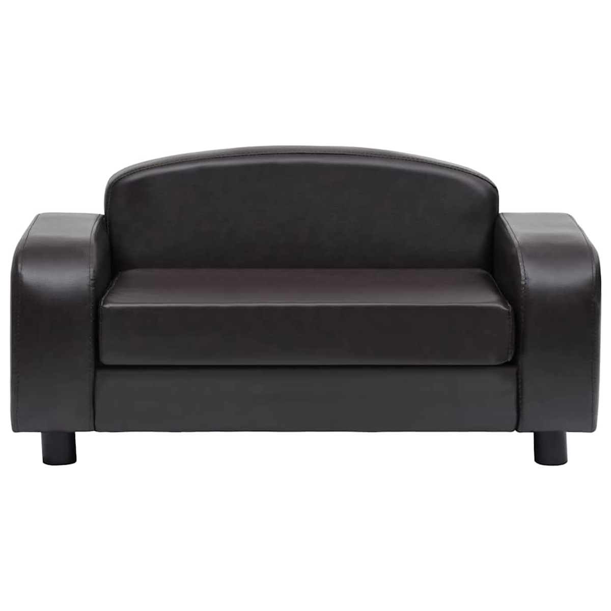 Vorderansicht des braunen Ledersofas. Es hat zwei Sitze, eine geschwungene Rückenlehne und schwarze Beine.