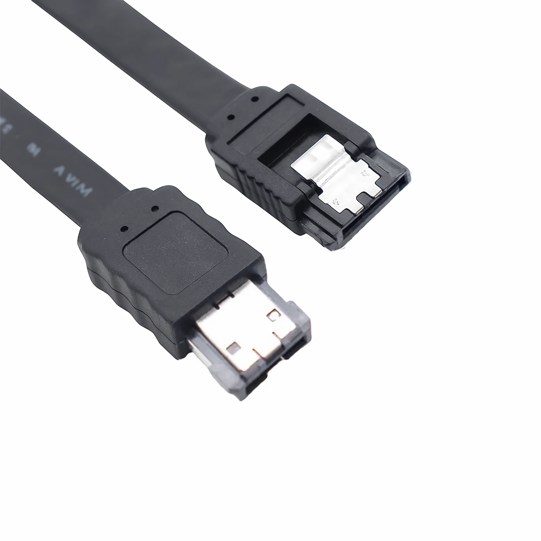 Zwei schwarze SATA-Kabel mit SATA-Anschlüssen. Die Kabel sind schwarz.