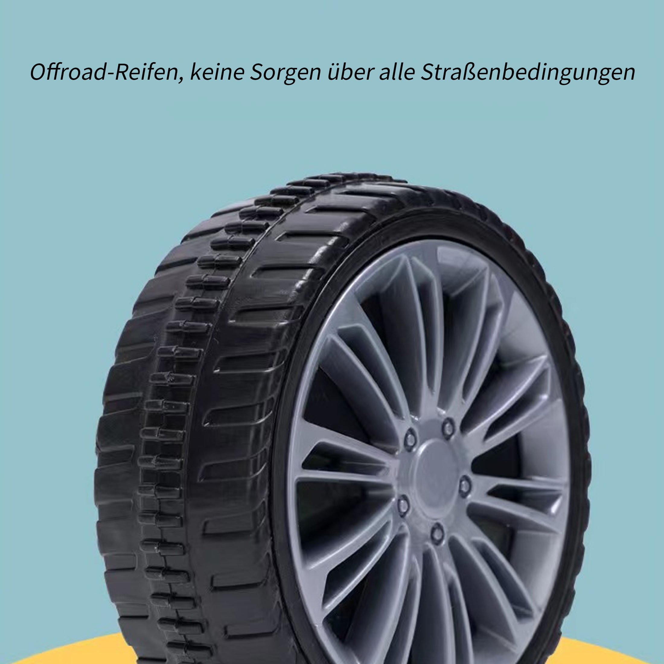 Nahaufnahme eines schwarzen Reifens mit tiefen Profilen auf einem grauen Rad. Der Hintergrund ist hellblau und gelb.