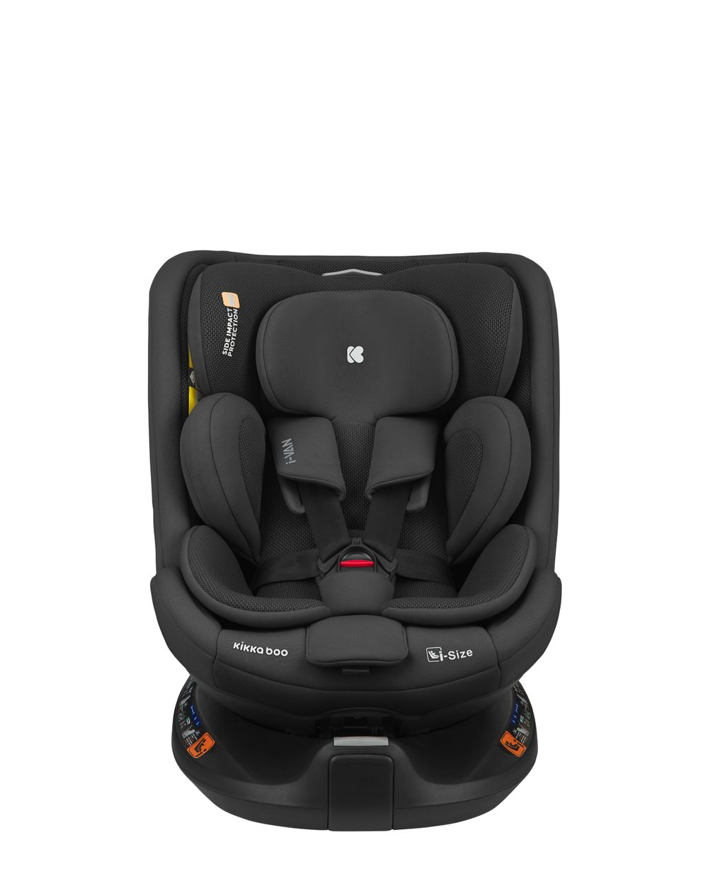 Schwarzer Autositz für Babys mit Sicherheitsgurten und Kopfstütze, isoliert.