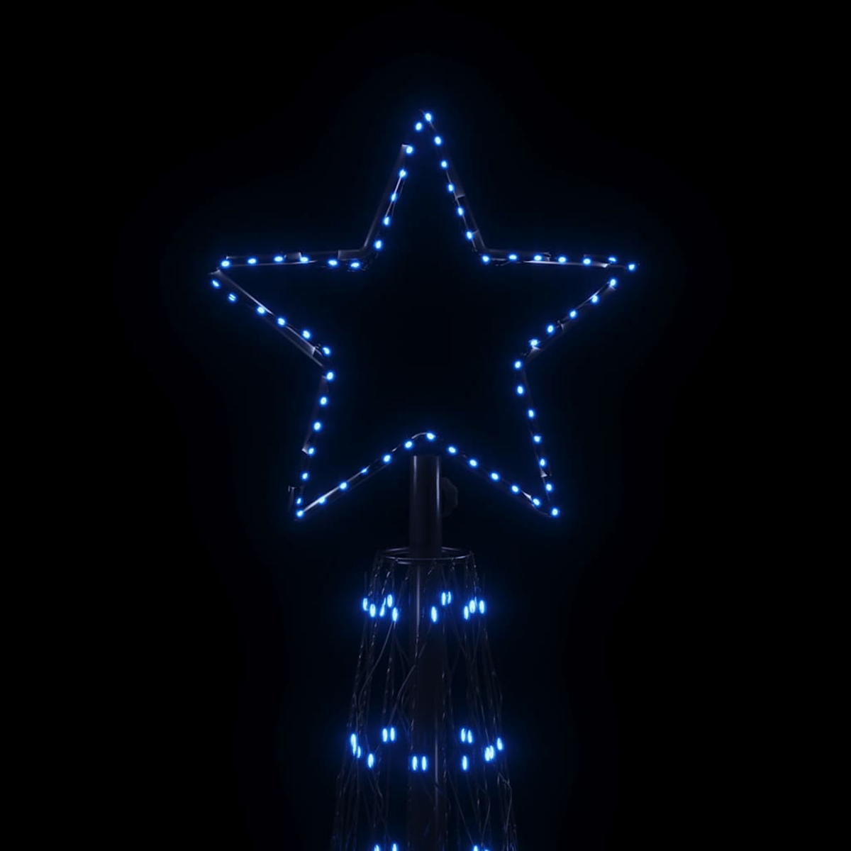 Nahaufnahme eines blauen Sterns aus Lichtern auf einem Weihnachtsbaum, vor schwarzem Hintergrund.