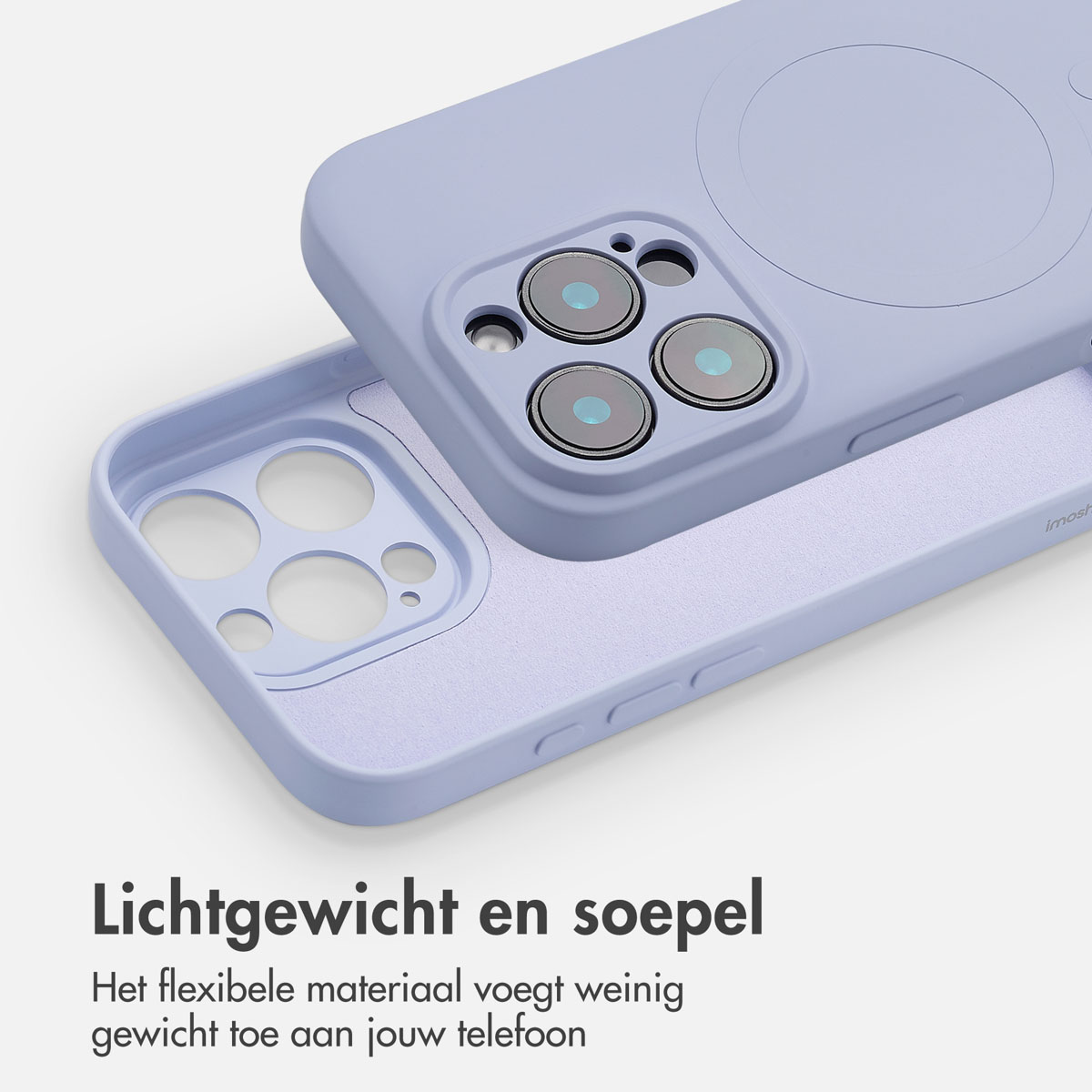 Deux coques de téléphone, une partiellement ouverte. Le fond est blanc.