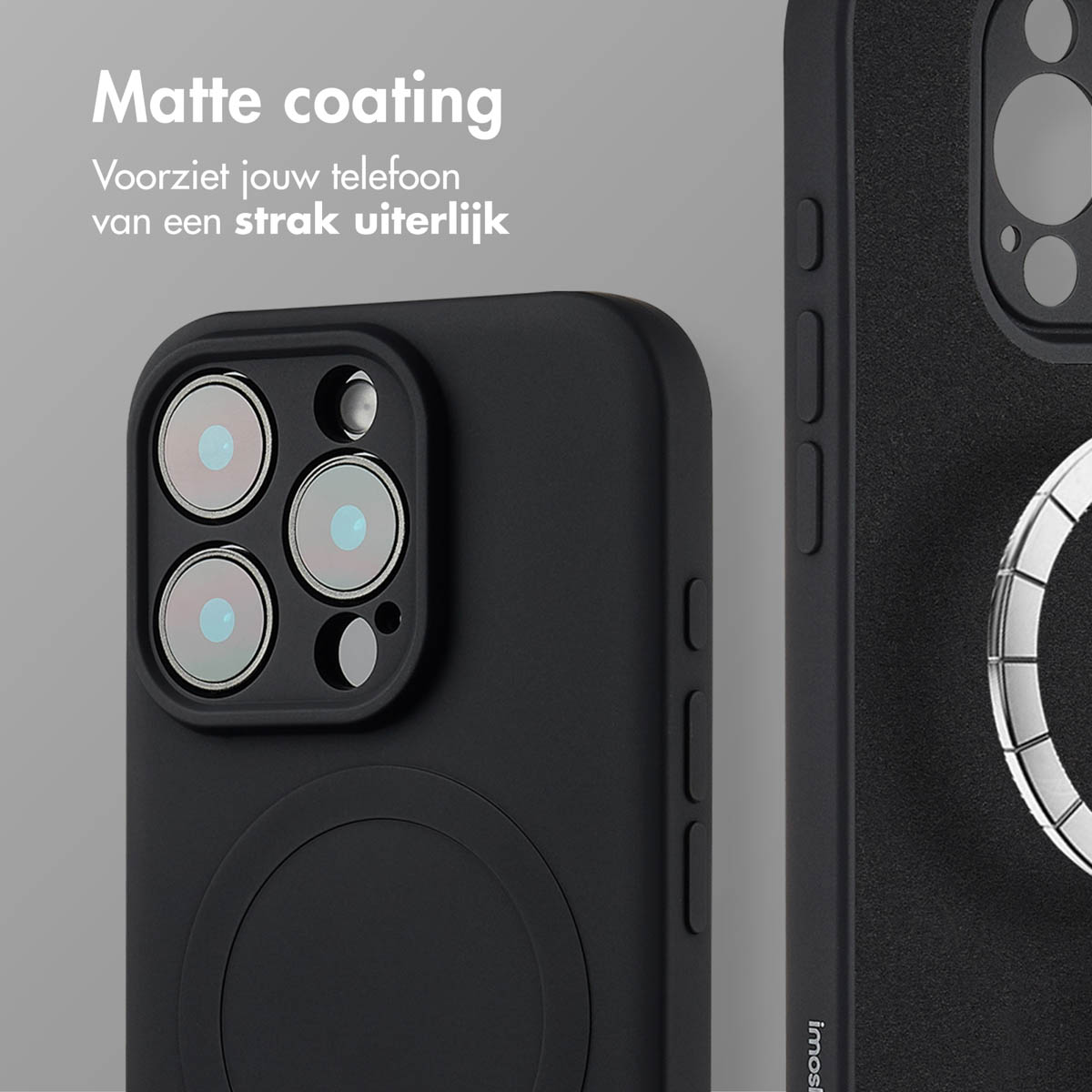 Una custodia per telefono nera con finitura opaca. Ha un anello circolare e ritagli per la fotocamera.
