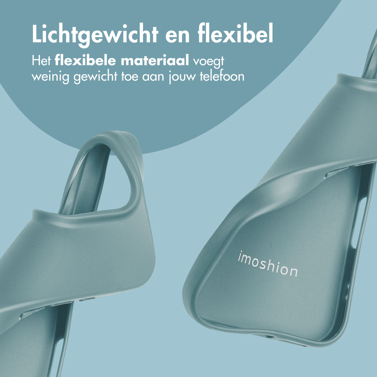Een turquoise telefoonhoes wordt in twee delen getoond, met het merk Imoshion zichtbaar op de achterkant, op een blauwe achtergrond.