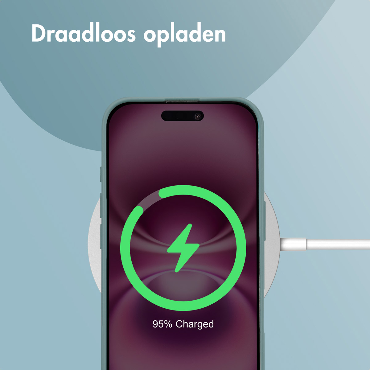 Telefono in carica wireless. Il telefono è verde. Un fulmine verde indica la carica. Il testo dice 95% caricato.