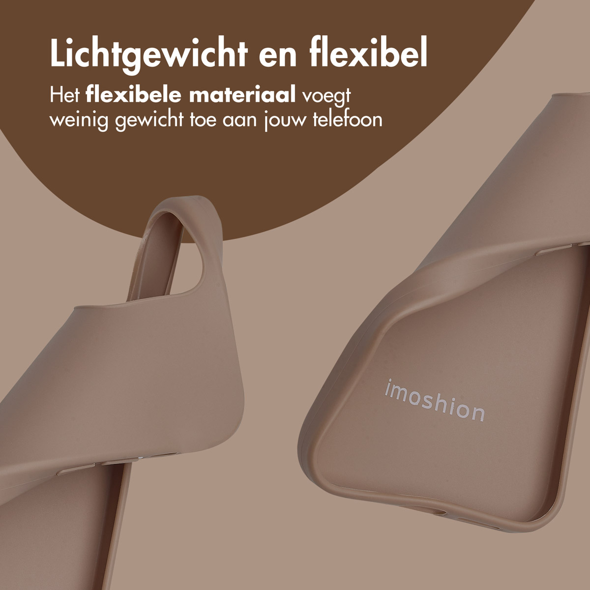 Twee bruine telefoonhoesjes, één open, met tekst over flexibiliteit.