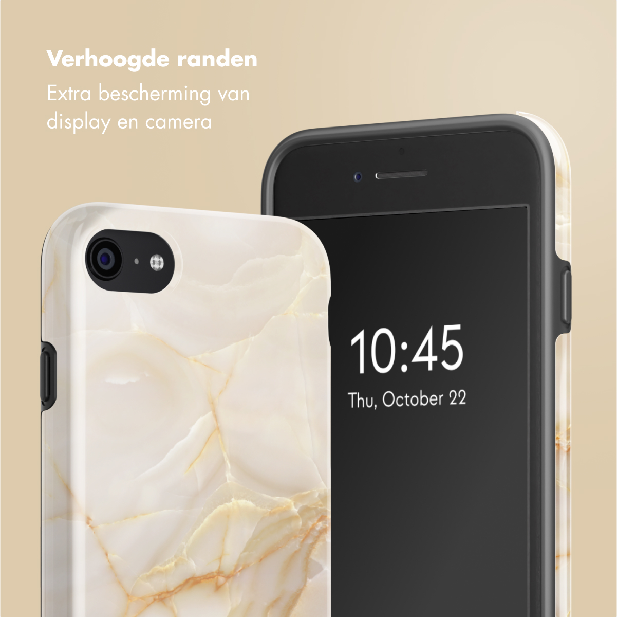 Telefoonhoesje met een marmer design, een telefoon die 10:45 weergeeft. Tekst: Verhoogde randen, Extra bescherming.