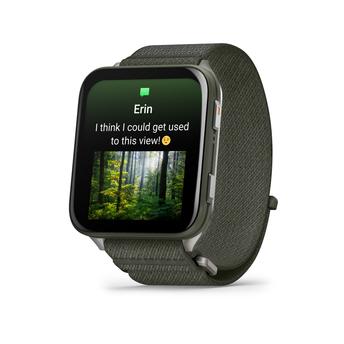 Eine Smartwatch mit olivgrünem Armband zeigt eine Nachricht von Erin mit einem Waldbild. Der Bildschirm ist grün.