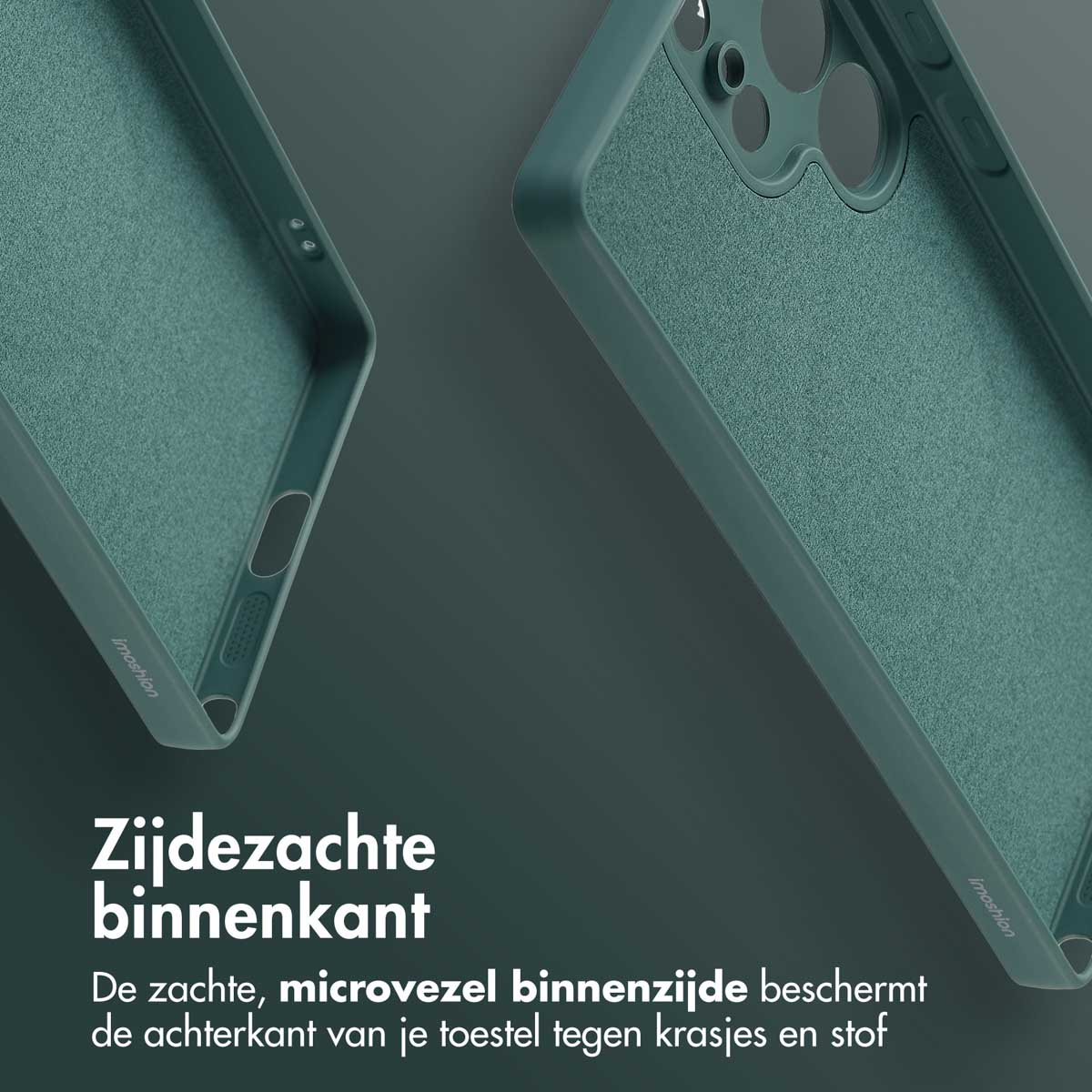 Twee groene telefoonhoesjes. Eén laat de binnenkant zien, die zacht is. De andere is glad aan de buitenkant.