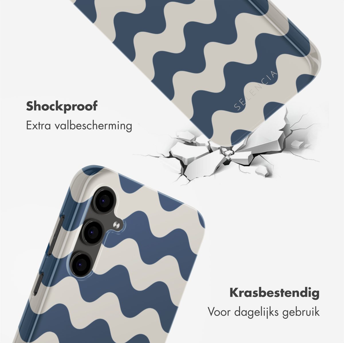 Telefoonhoesje met blauw-wit golvenpatroon. Een deel van de hoes is gebroken, met een gebarsten oppervlak.