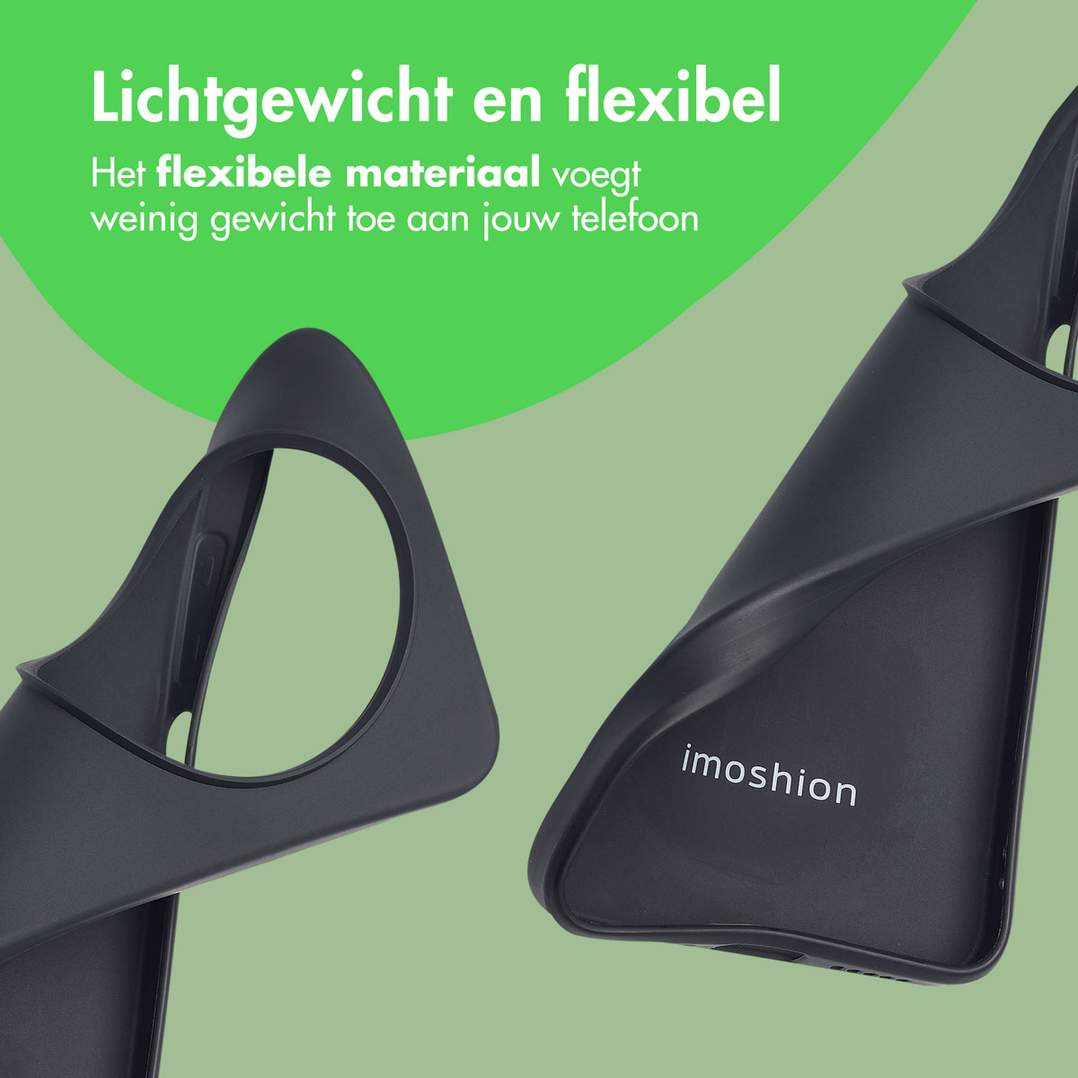Twee zwarte telefoonhoesjes. De hoes is flexibel.