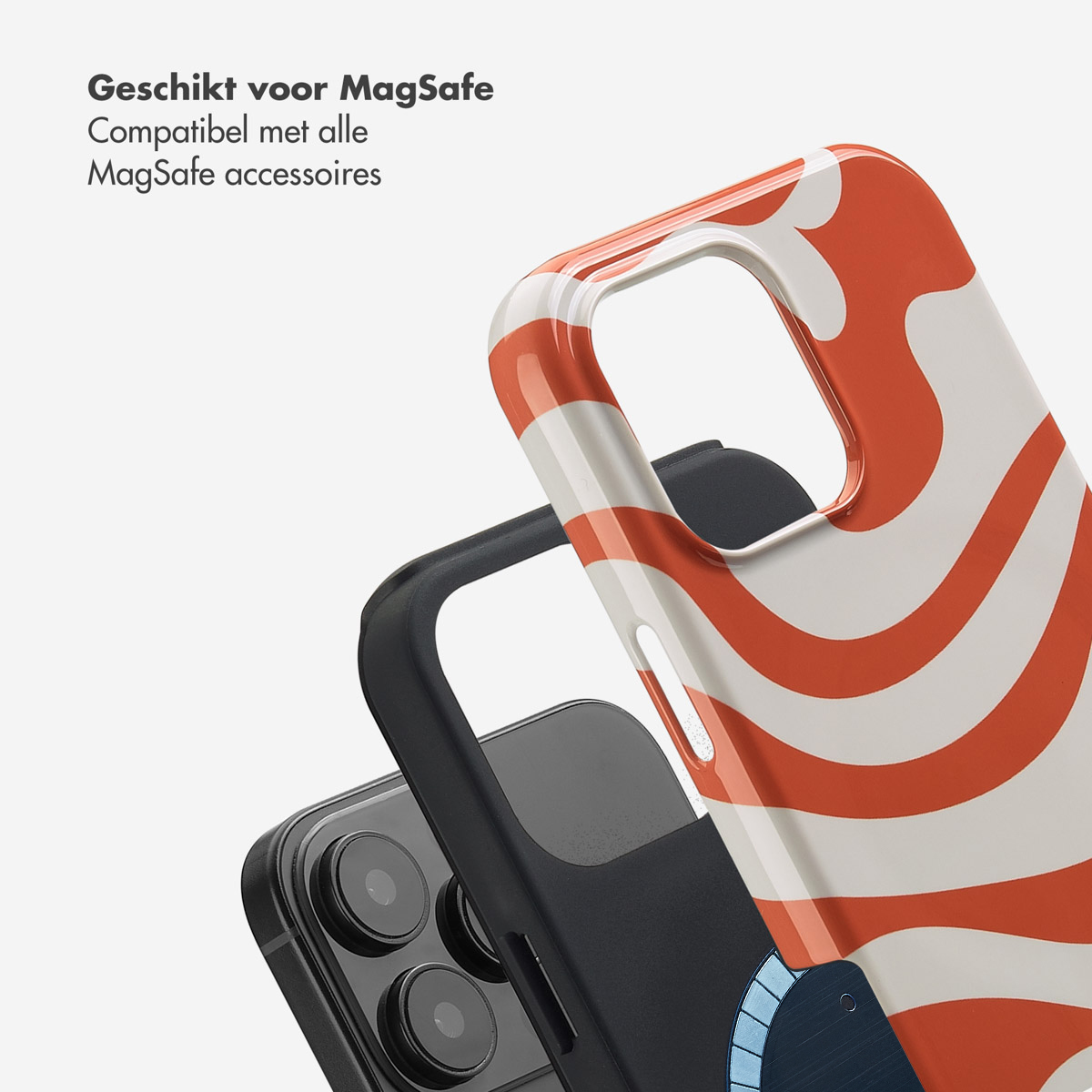 Coque de téléphone avec un motif rouge et blanc. Un téléphone noir est à l'intérieur.