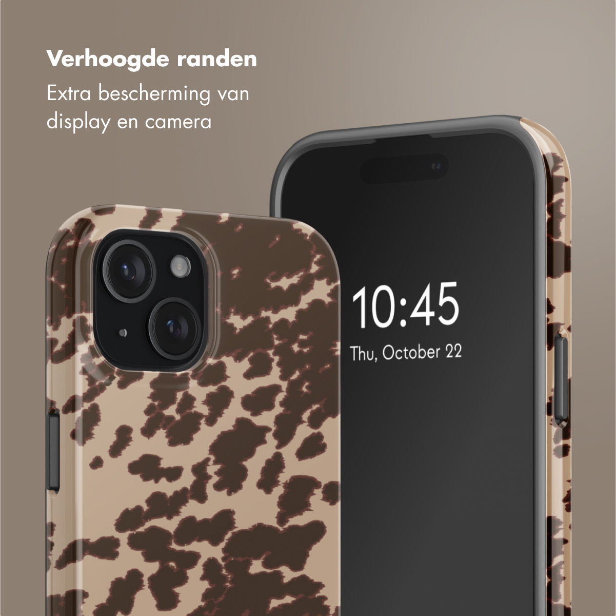 Phone and phone case. Case has brown and white pattern. Text: 'Verhoogde randen'. Phone shows time.