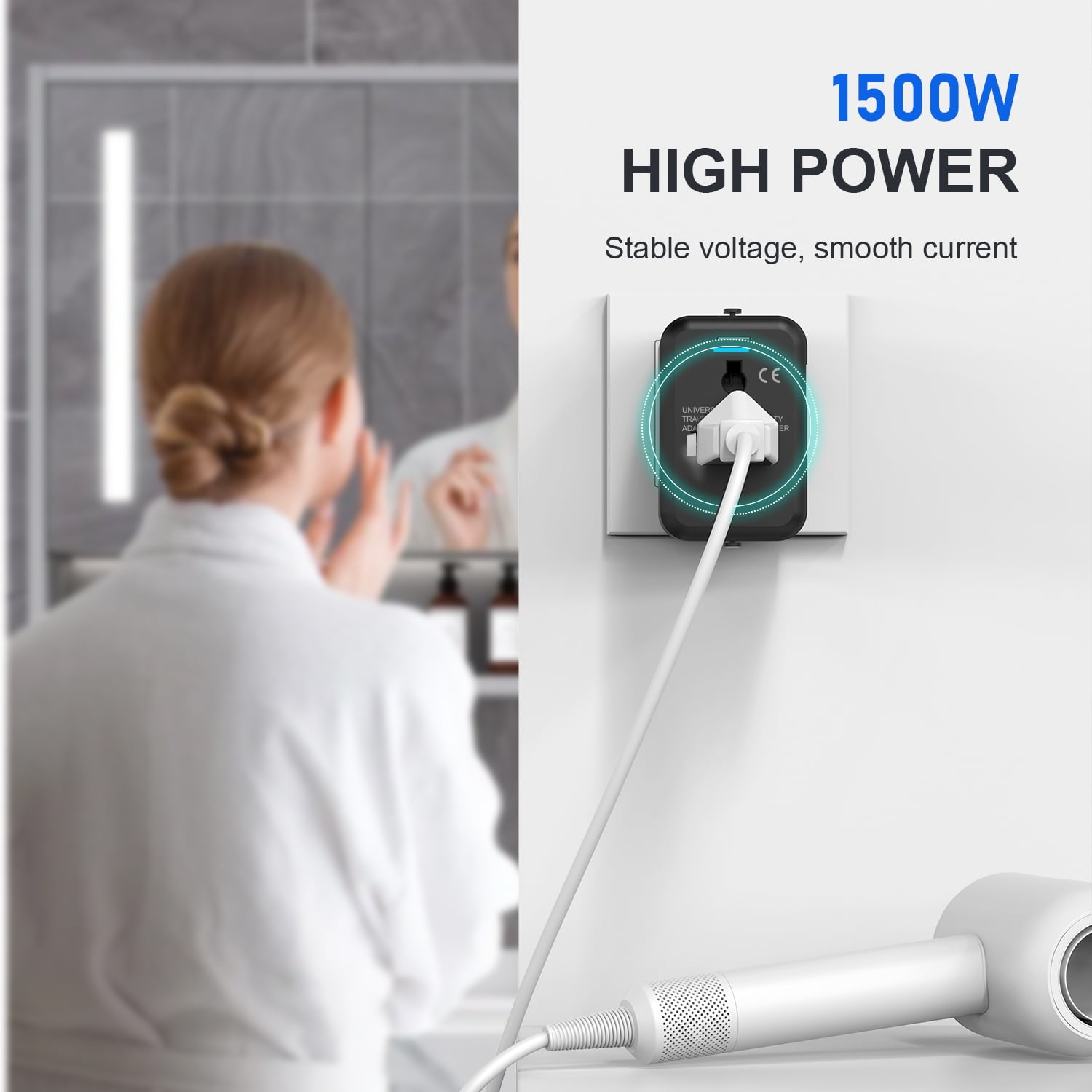 Ein 1500-W-Adapter ist in eine Steckdose gesteckt und versorgt einen Haartrockner in einem modernen Badezimmer mit Strom.