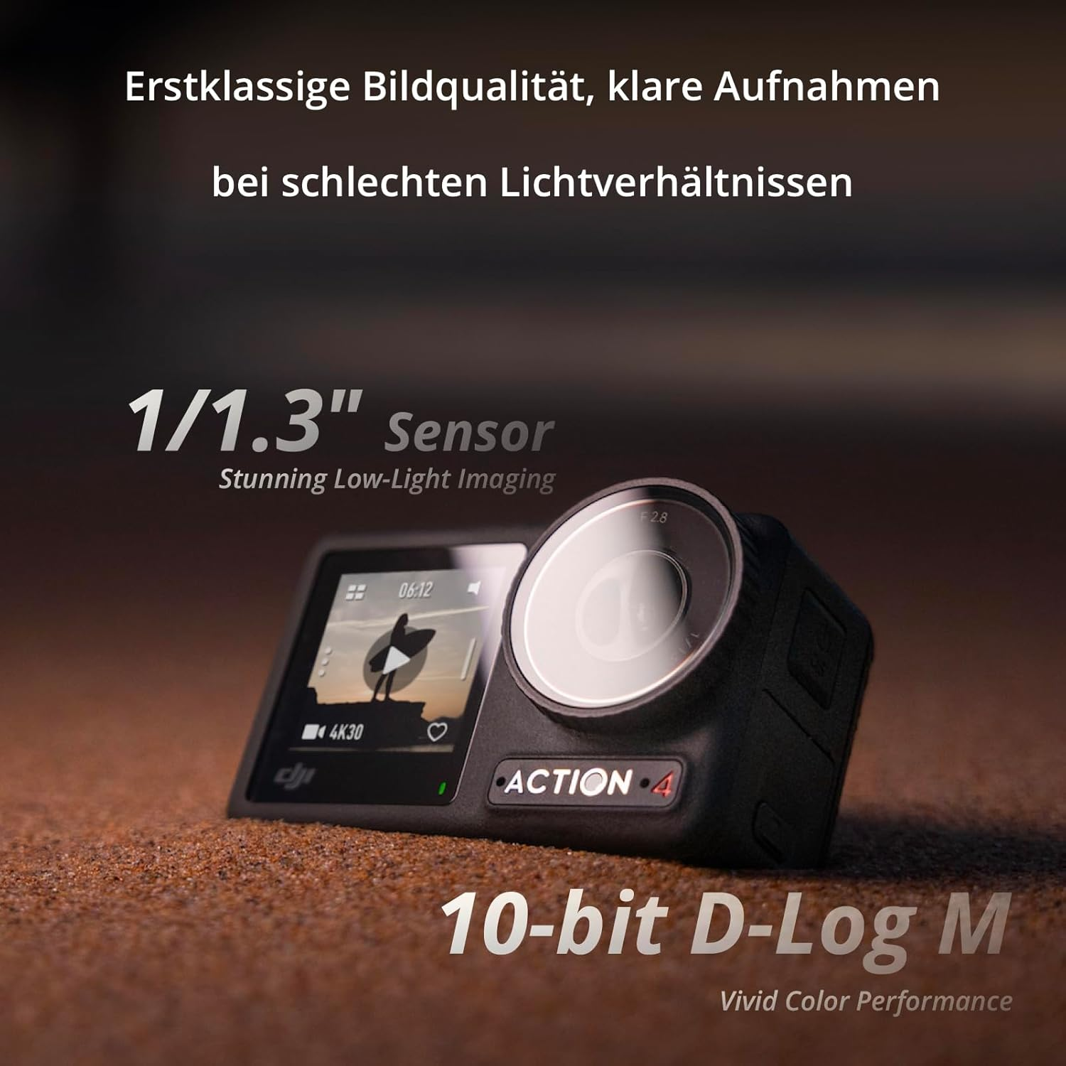 Action-Kamera, angewinkelt mit einem Bildschirm, der ein Bild zeigt. Funktionen und Text über die Kamera werden angezeigt.