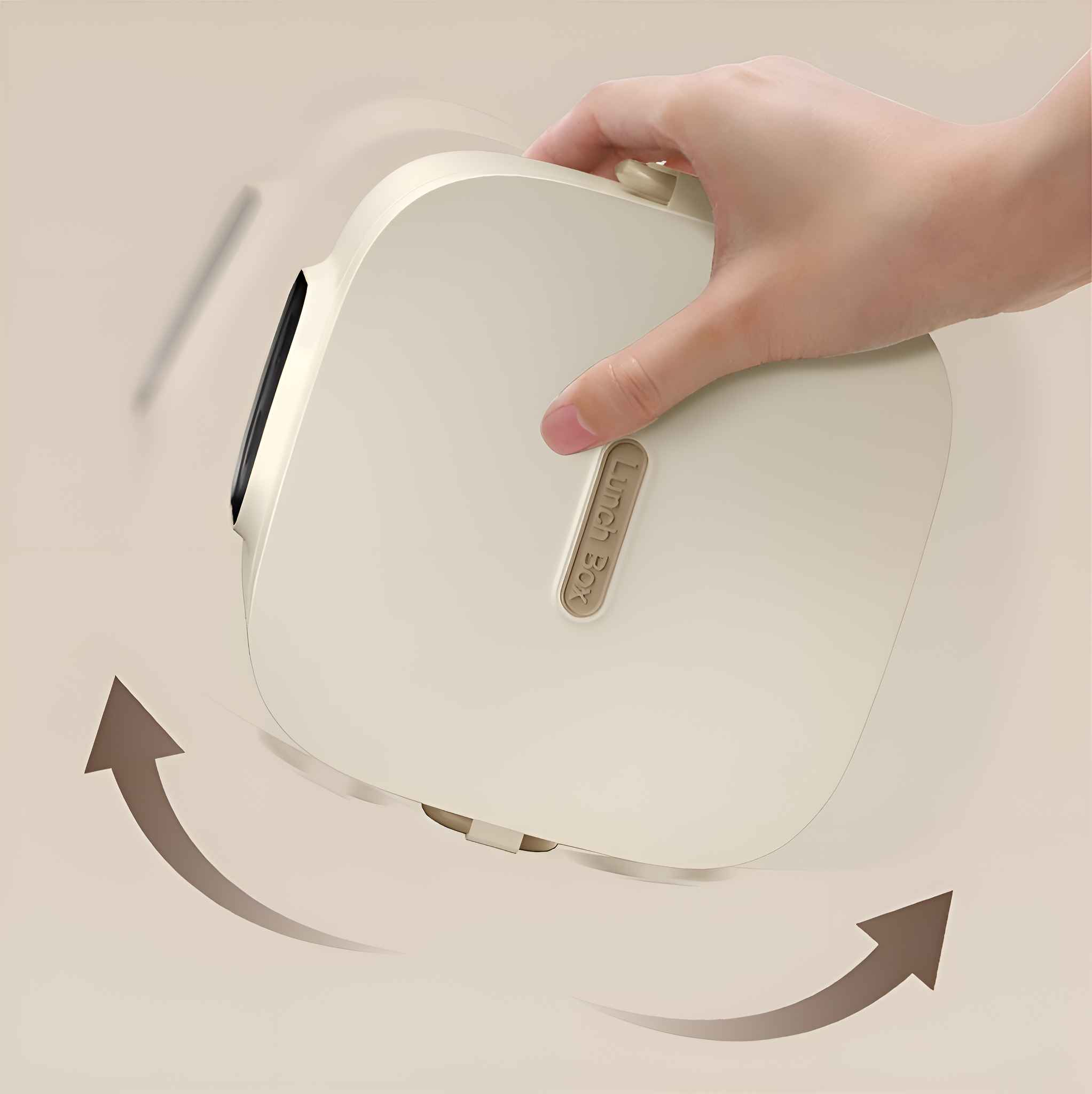 Eine Hand, die eine weiße Lunchbox hält. Pfeile weisen auf eine Drehbewegung hin. Der Hintergrund ist beige.
