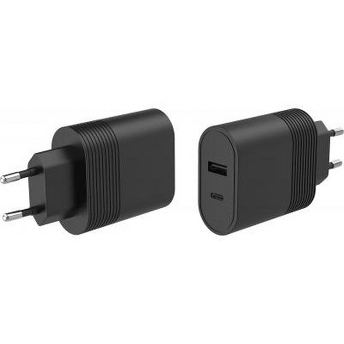 Due caricabatterie da parete USB neri. Uno ha due spine e l'altro ha una porta USB e USB-C.