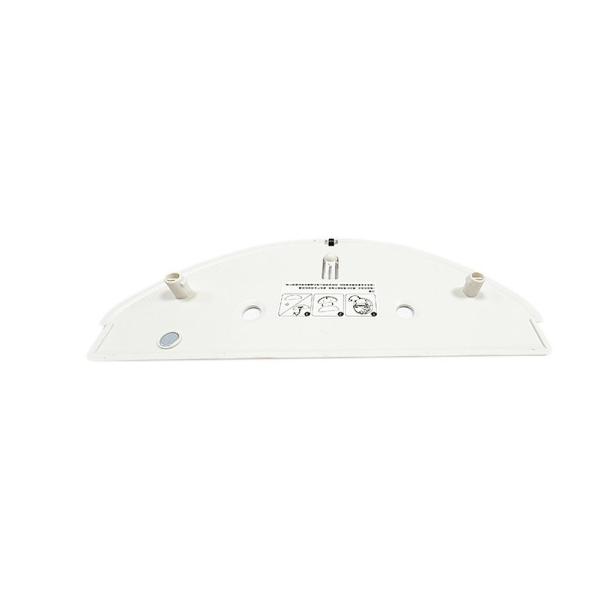 Un pezzo di aspirapolvere bianco, semicircolare, visto dall'alto, isolato su sfondo bianco.