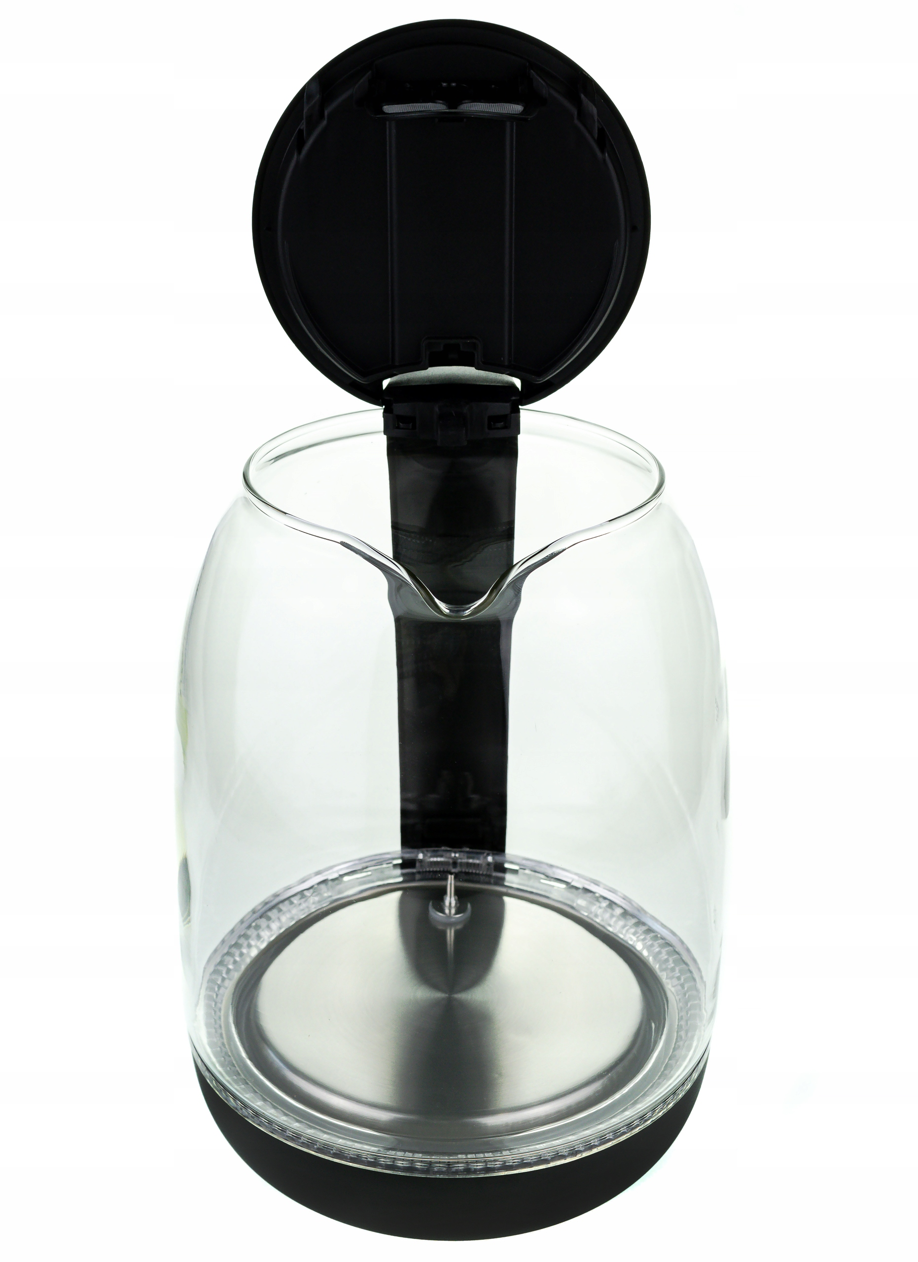 Szklany czajnik z otwartą pokrywą. Wewnętrzna część ma podstawę ze stali nierdzewnej. Białe tło.