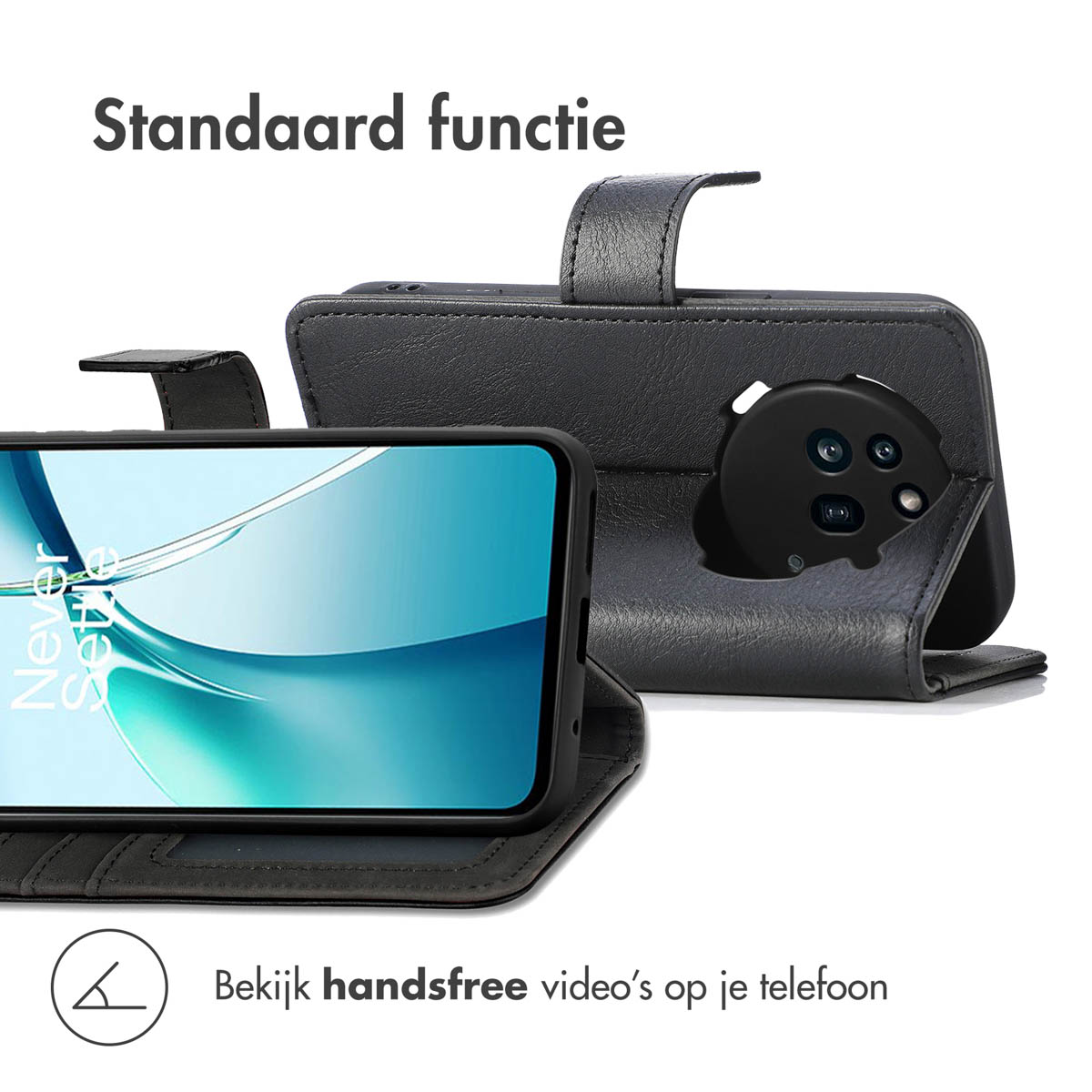 Zwarte telefoonhoes met een telefoon erin, in open positie. De achtergrond is wit.