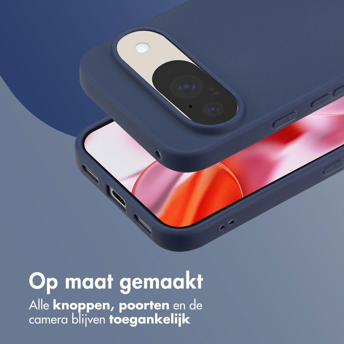 Une coque de téléphone bleu marine avec un téléphone à l'intérieur. Fond clair.