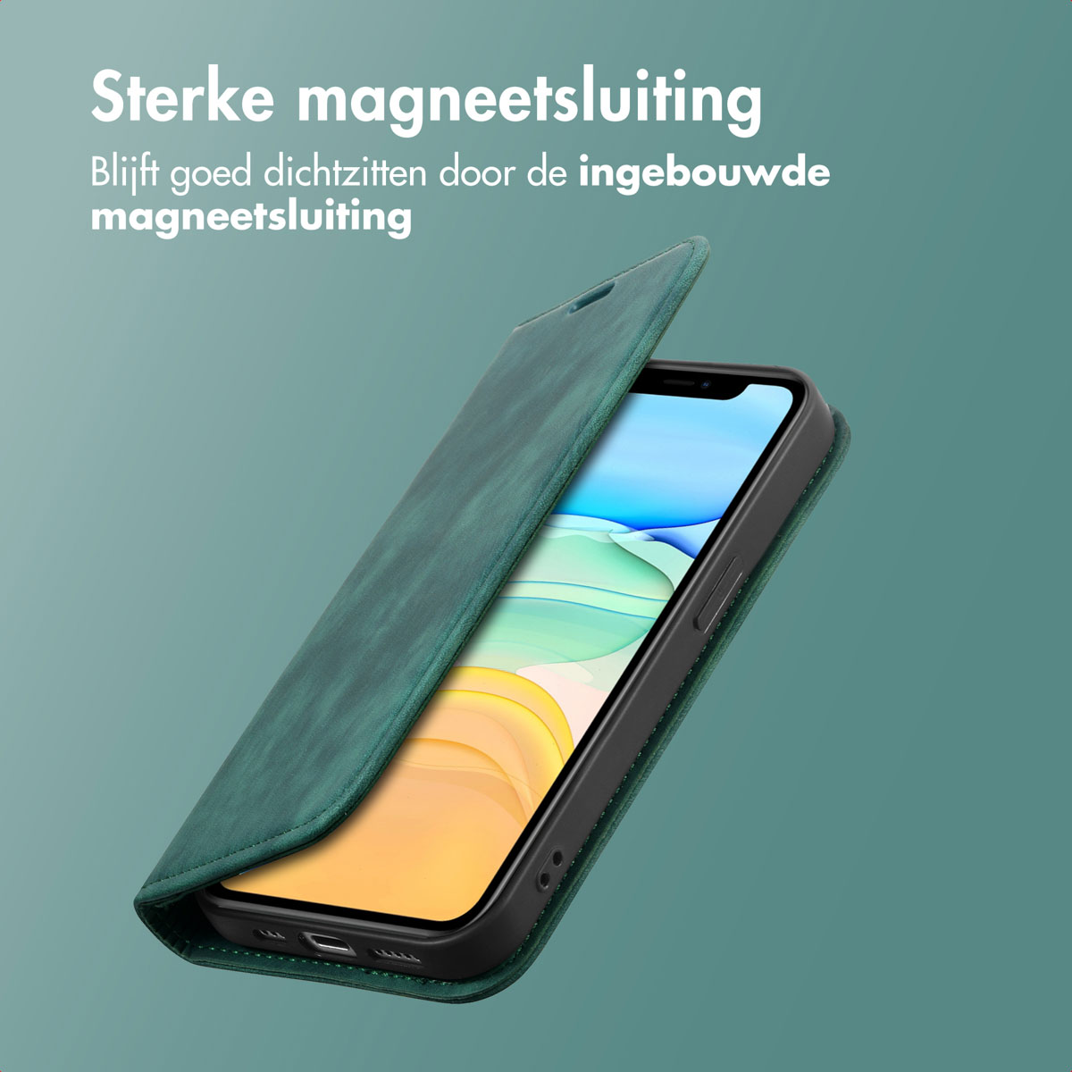 Un étui de téléphone en simili cuir sarcelle ouvert pour révéler un écran de téléphone. Fermeture magnétique.