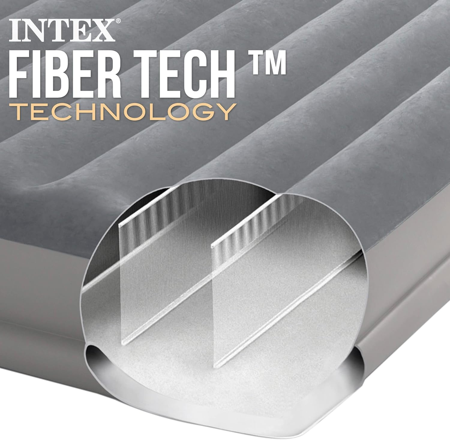 Nahaufnahme, die die Fiber Tech-Technologie einer Intex-Luftmatratze zeigt. Das Bild zeigt die innere Struktur der Matratze.