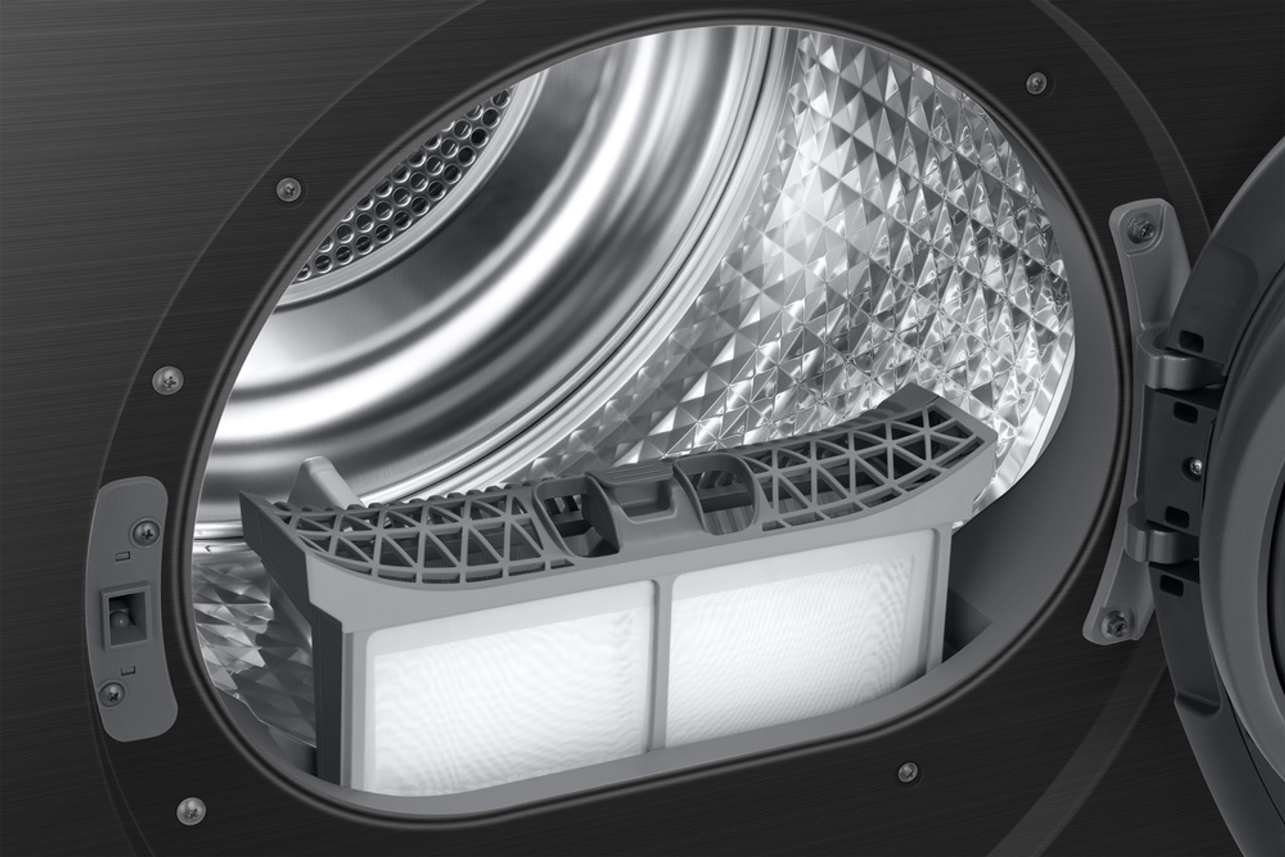 Otwarta suszarka pokazuje filtr włókien. Ma szarą ramę i dwa białe filtry siatkowe.