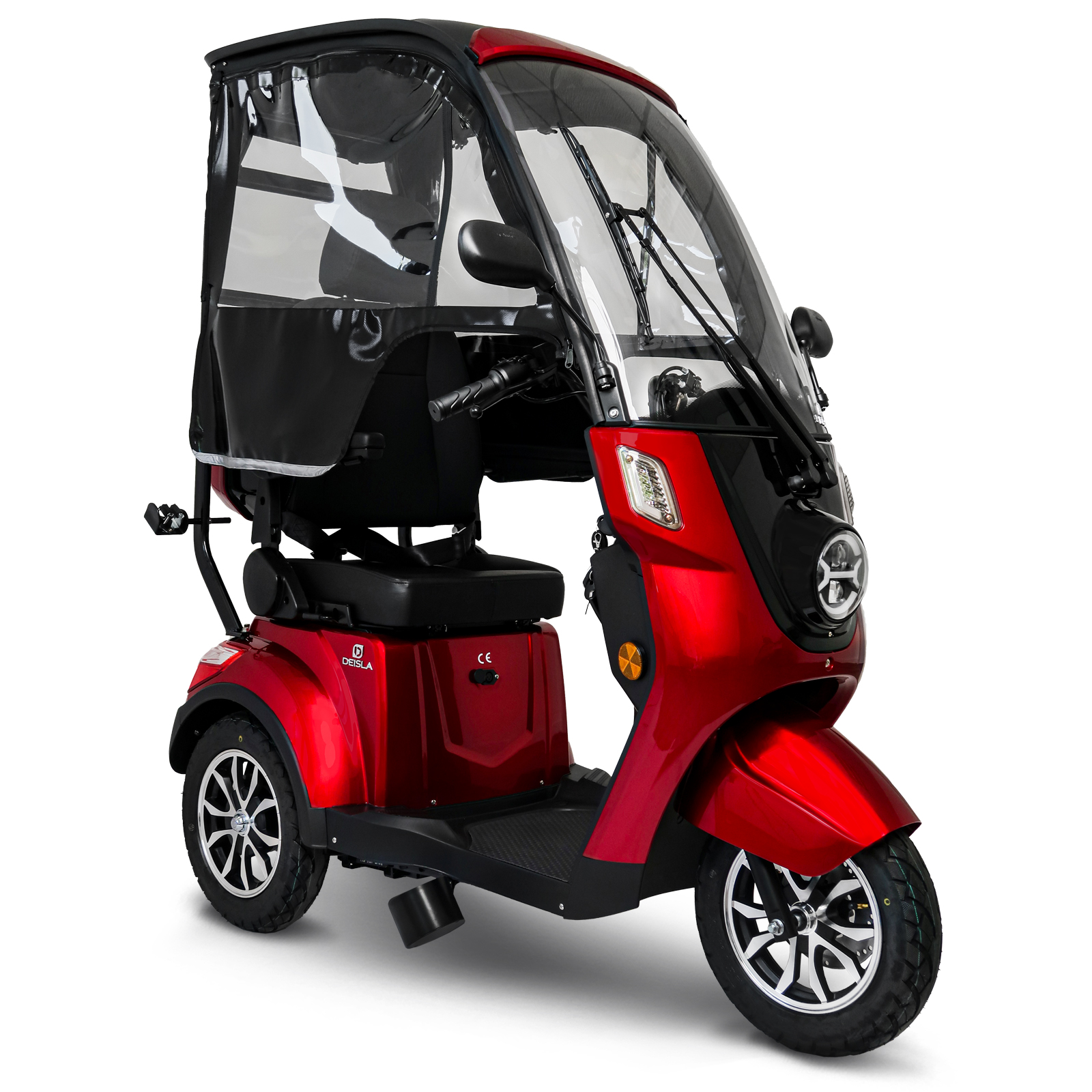 Roter Mobilitätsroller mit schwarzem Verdeck. Drei Räder und ein Sitz sind sichtbar. Klarer Hintergrund.