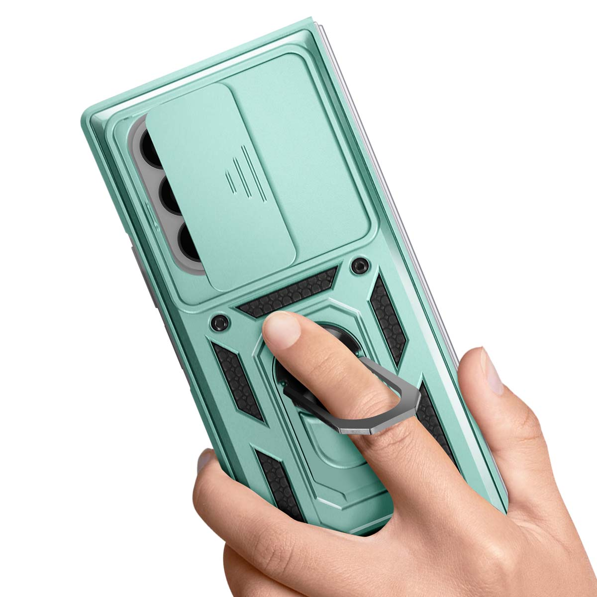 Una mano tiene una custodia per telefono verde chiaro con un supporto ad anello. La custodia ha una copertura per la fotocamera.