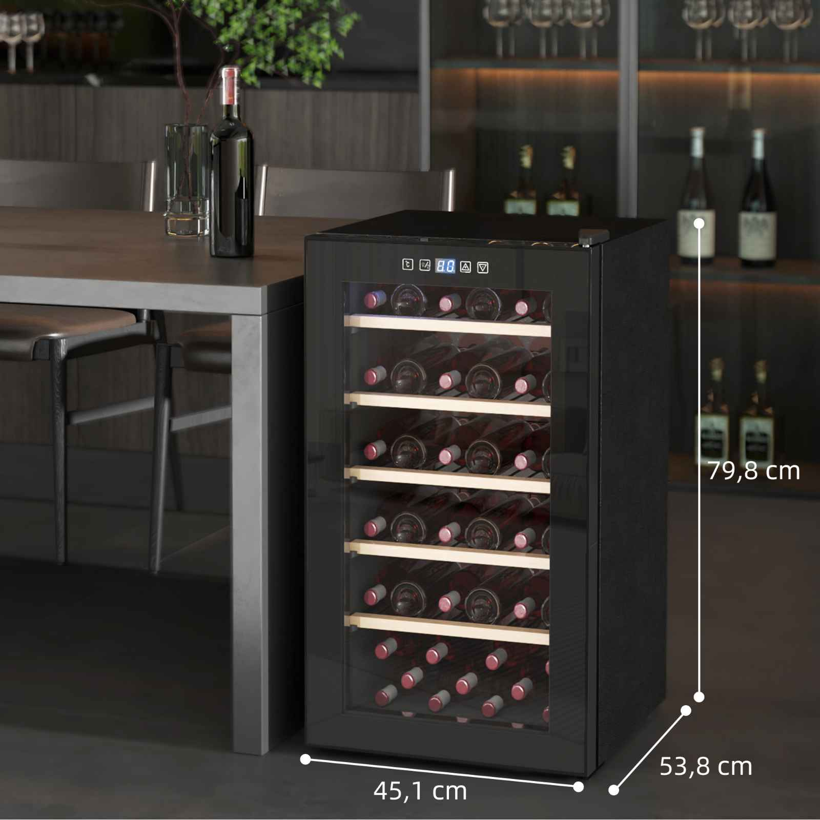 Ein weißer Kühlschrank mit dem Liebherr-Logo oben. Es ist ein Standard-Standmodell.