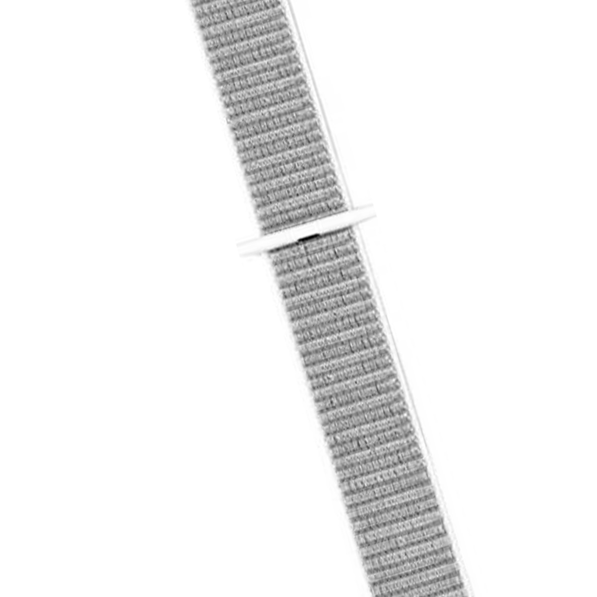Primo piano di un cinturino per orologio grigio intrecciato con un connettore bianco, su uno sfondo bianco.