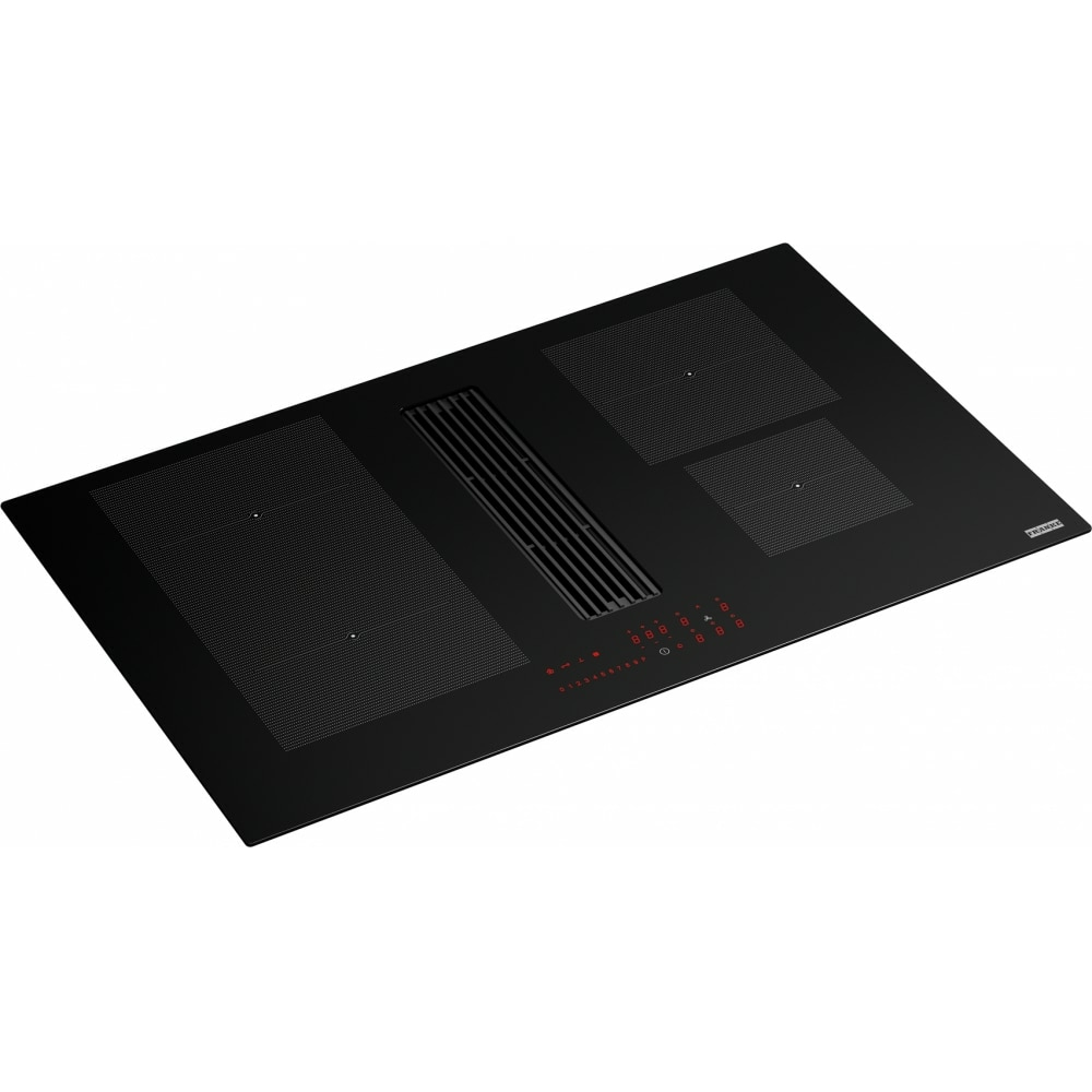 Piano cottura a induzione nero con quattro zone cottura e ventilazione integrata. Display digitale rosso.