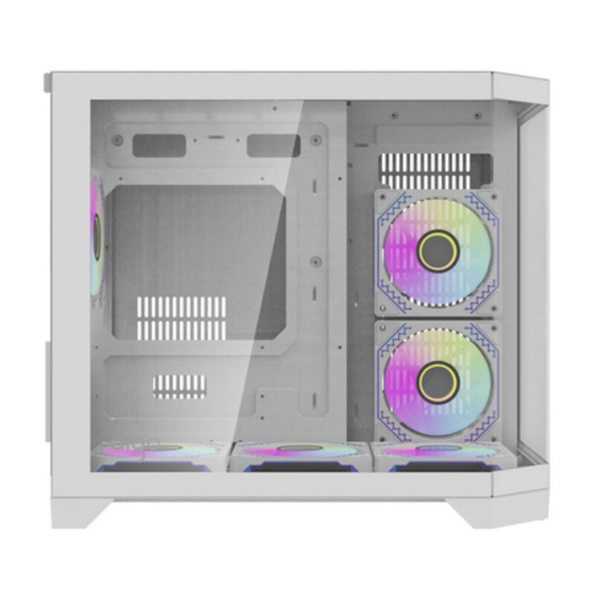 Weißes Computergehäuse-Interieur mit sichtbaren Lüftern und Lüftungsschlitzen. Transparente Glasplatte. Lüfter zeigen verschiedene Farben.