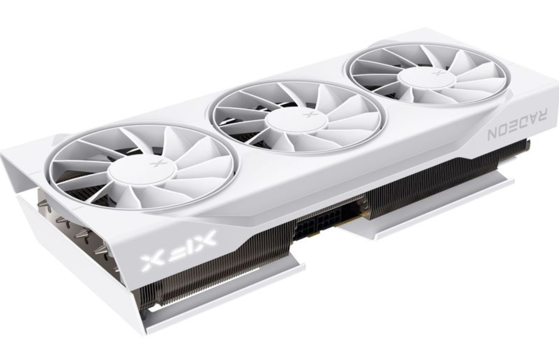 Biała karta graficzna z trzema wentylatorami. Marka to Radeon. Model to X=IX.
