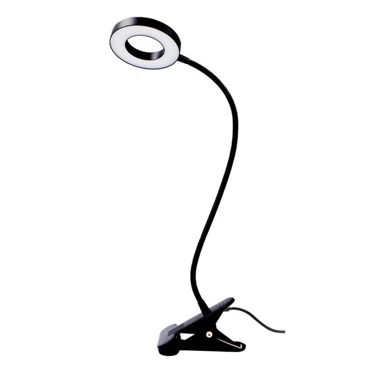 Eine schwarze Schreibtischlampe mit Ringlicht und Clipfuß, auf weißem Grund.