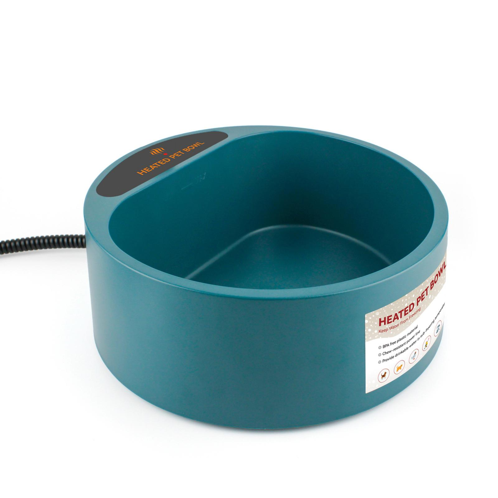 Ein beheizter Napf für Haustiere. Türkis mit einem schwarzen Netzkabel. Text auf dem Napf lautet 'Heated Pet Bowl'.