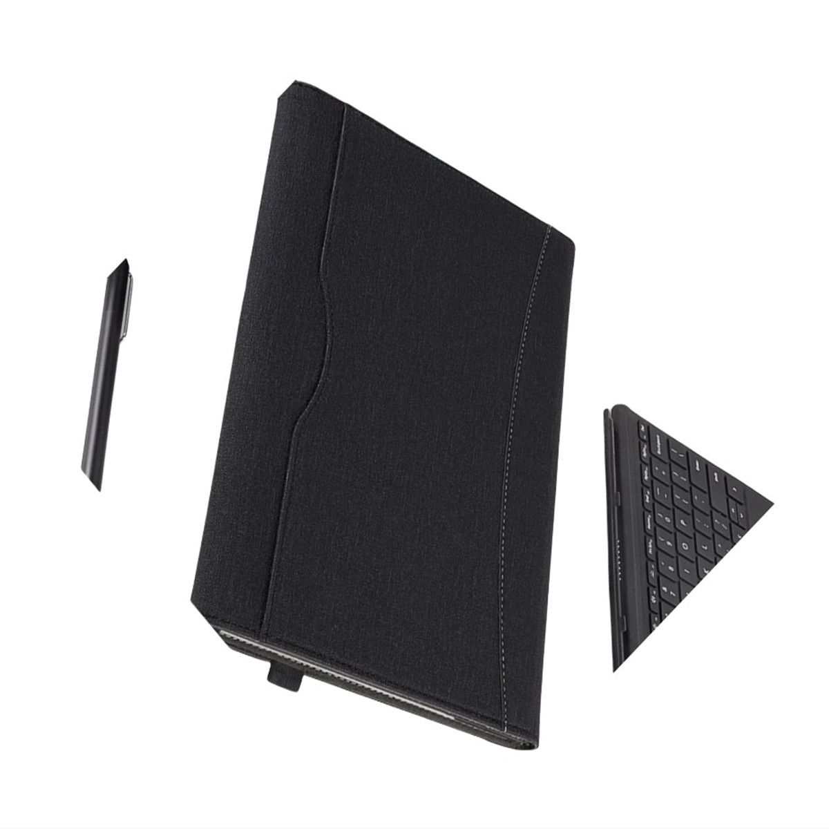 Un astuccio nero con penna e tastiera. Sono fluttuanti in aria. Sfondo bianco.