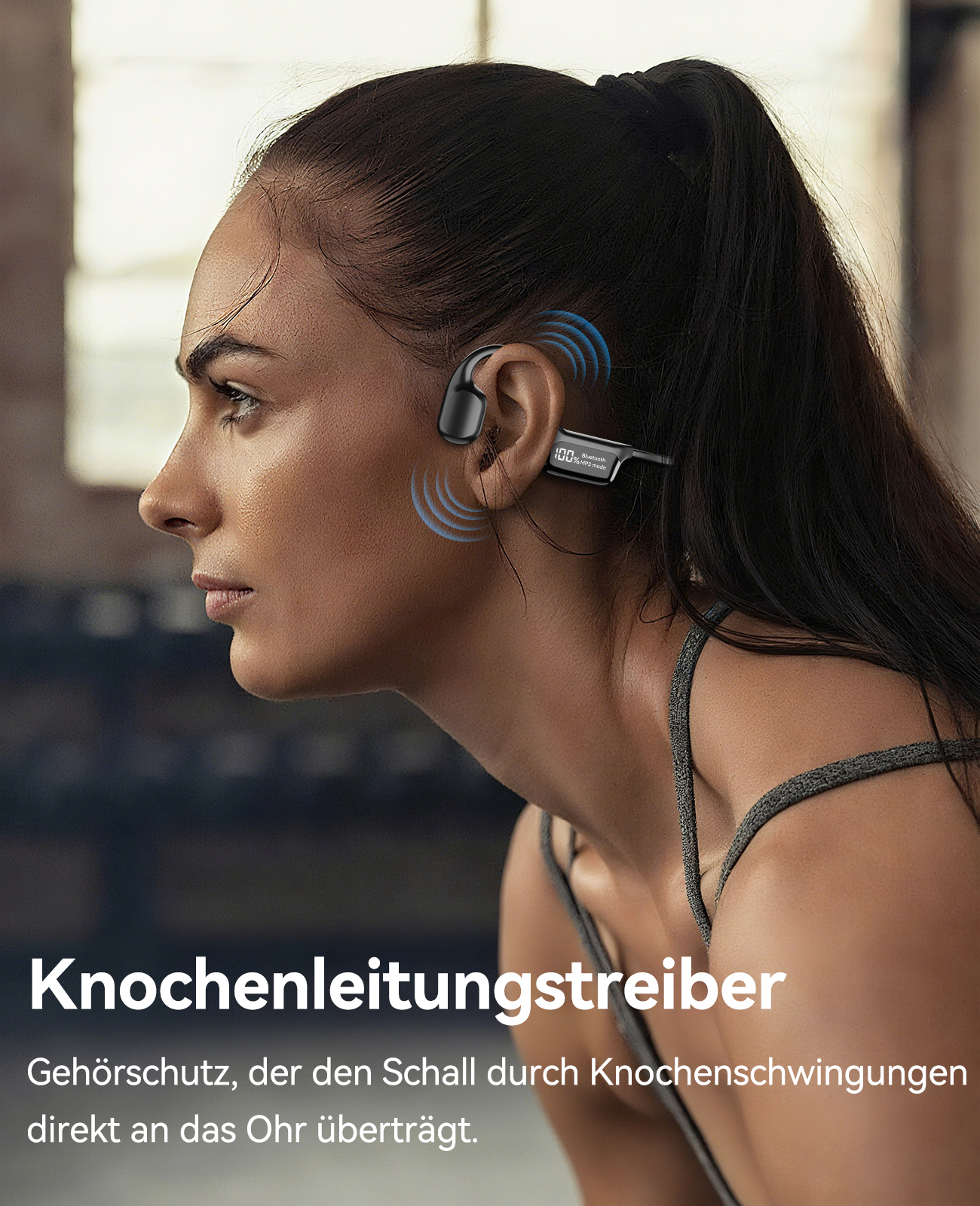 Frau mit Kopfhörern. Text: Knochenleitungstreiber.
