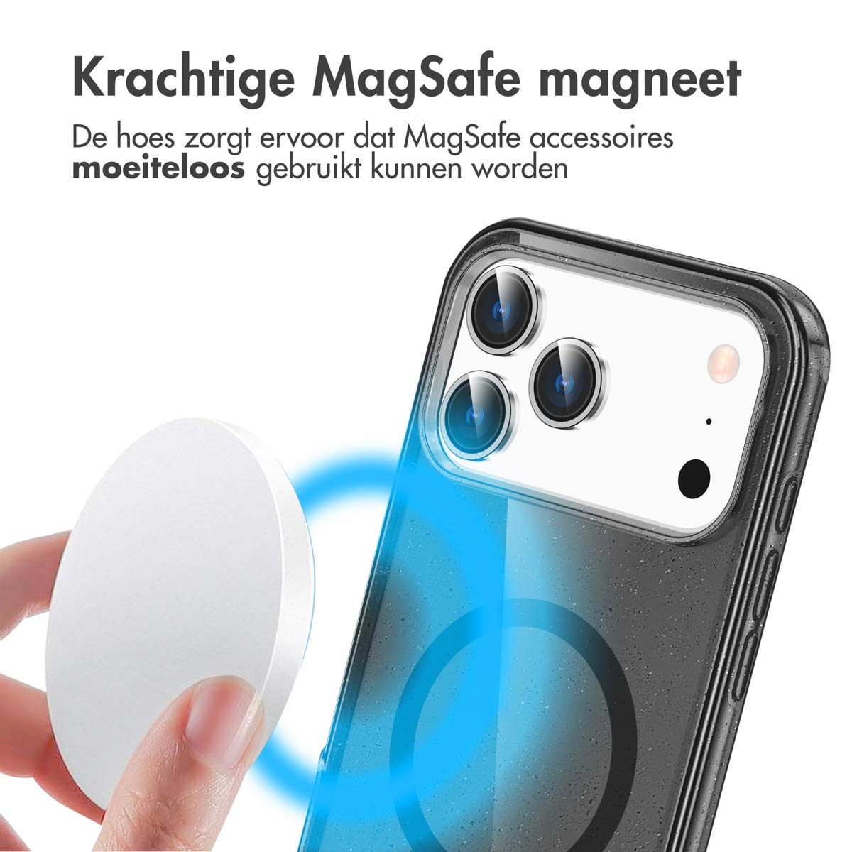 Une main tient un chargeur MagSafe blanc près d'un téléphone dans un étui. Des lignes d'énergie bleues montrent la connexion.
