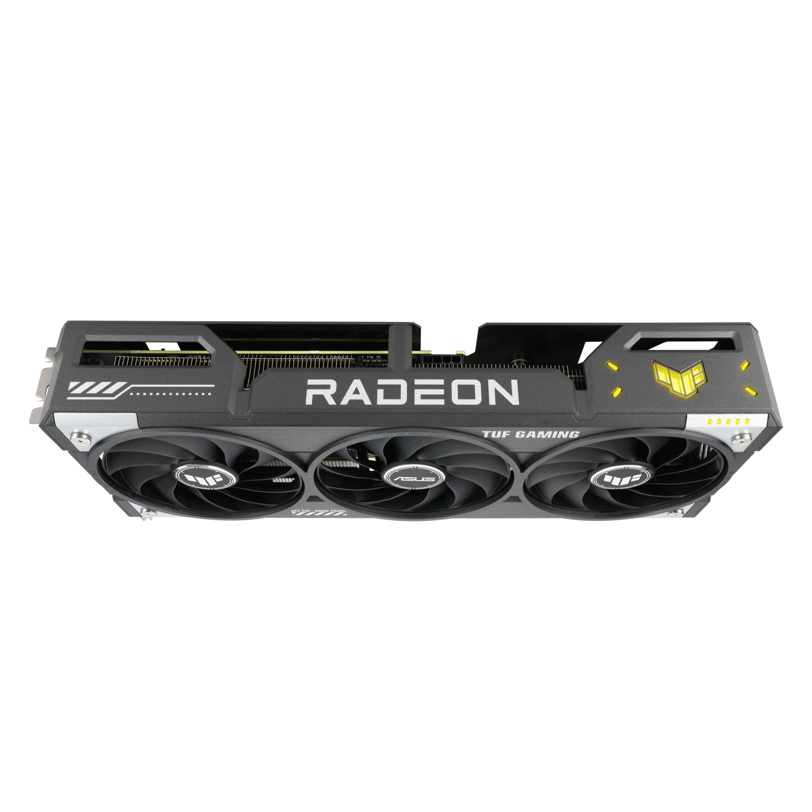 Scheda grafica con tre ventole, loghi Radeon e TUF Gaming, vista dal basso.