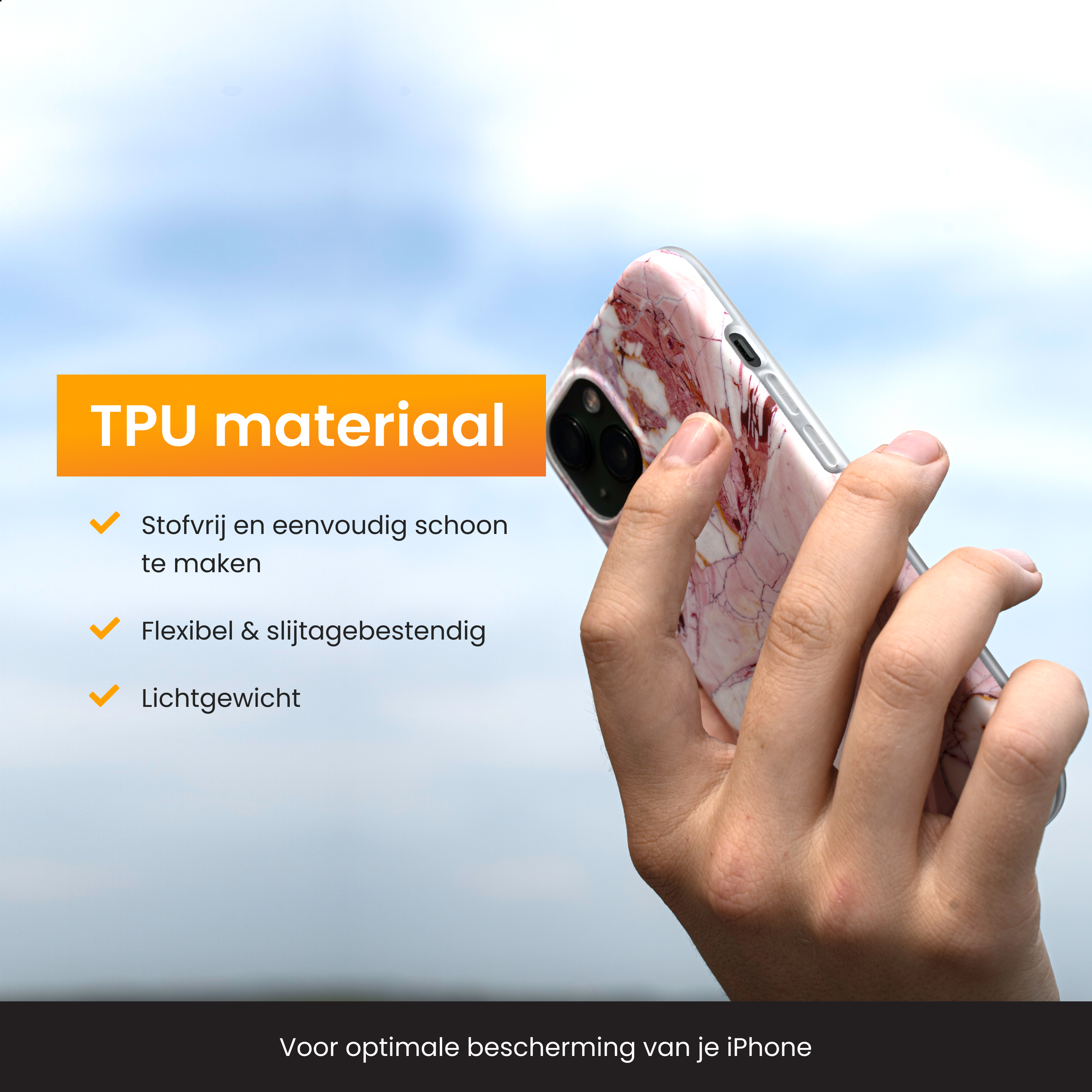 Main tenant un téléphone avec étui en marbre. Texte: 'TPU materiaal'.
