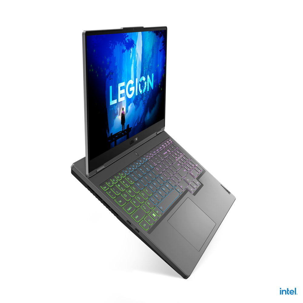 Ein grauer Lenovo Legion Laptop mit einem lebendigen Bildschirm, auf dem das Wort LEGION steht. Die Tastatur leuchtet farbenfroh.