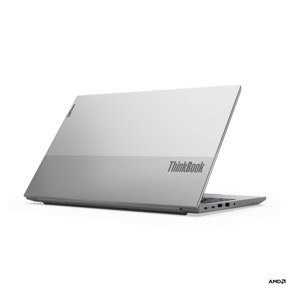 Een zilveren Lenovo ThinkBook-laptop is licht geopend. Het Lenovo-logo staat linksboven. Het ThinkBook-logo staat aan de achterkant.