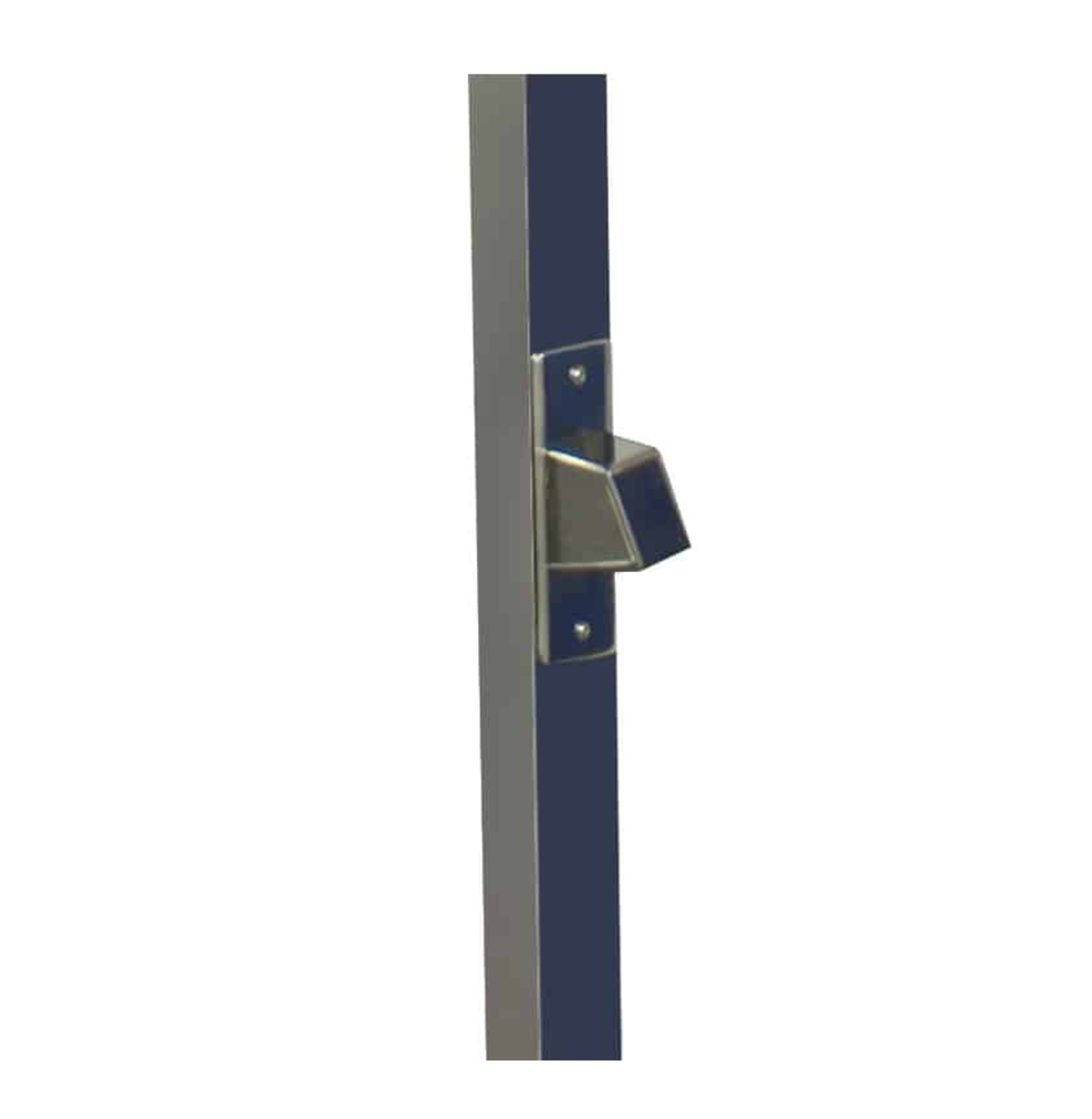 Un abrebotellas de metal está sujeto a un poste azul oscuro y gris. Tornillos sujetan el abridor al poste.