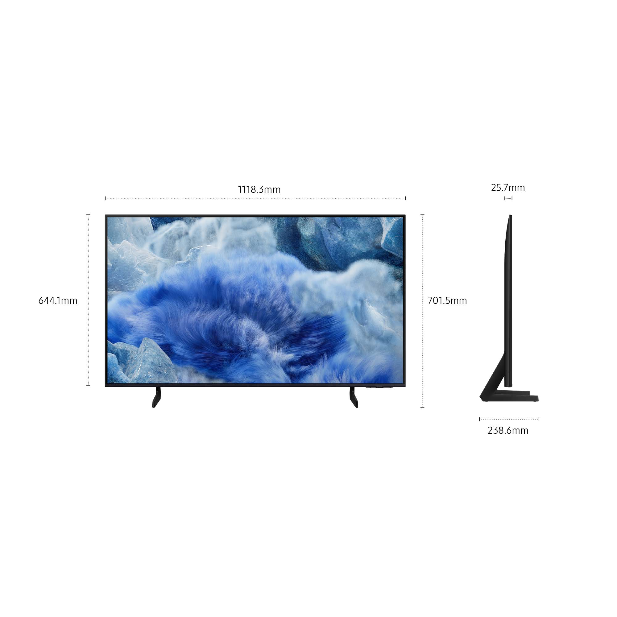 Una TV nera con immagine blu nuvolosa. Le dimensioni sono indicate. La vista laterale mostra il supporto e la profondità.