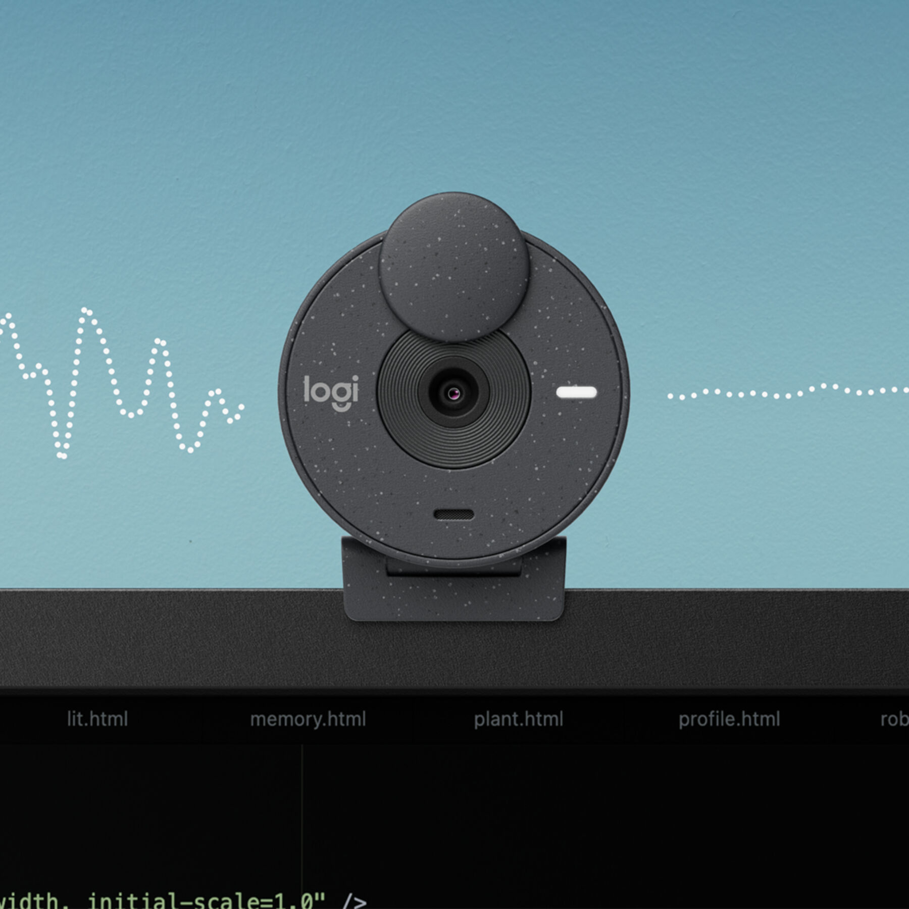 Eine graue Webcam mit gesprenkeltem Design ist auf blauem Hintergrund zentriert. Weiße gepunktete Linien und Code sind vorhanden.