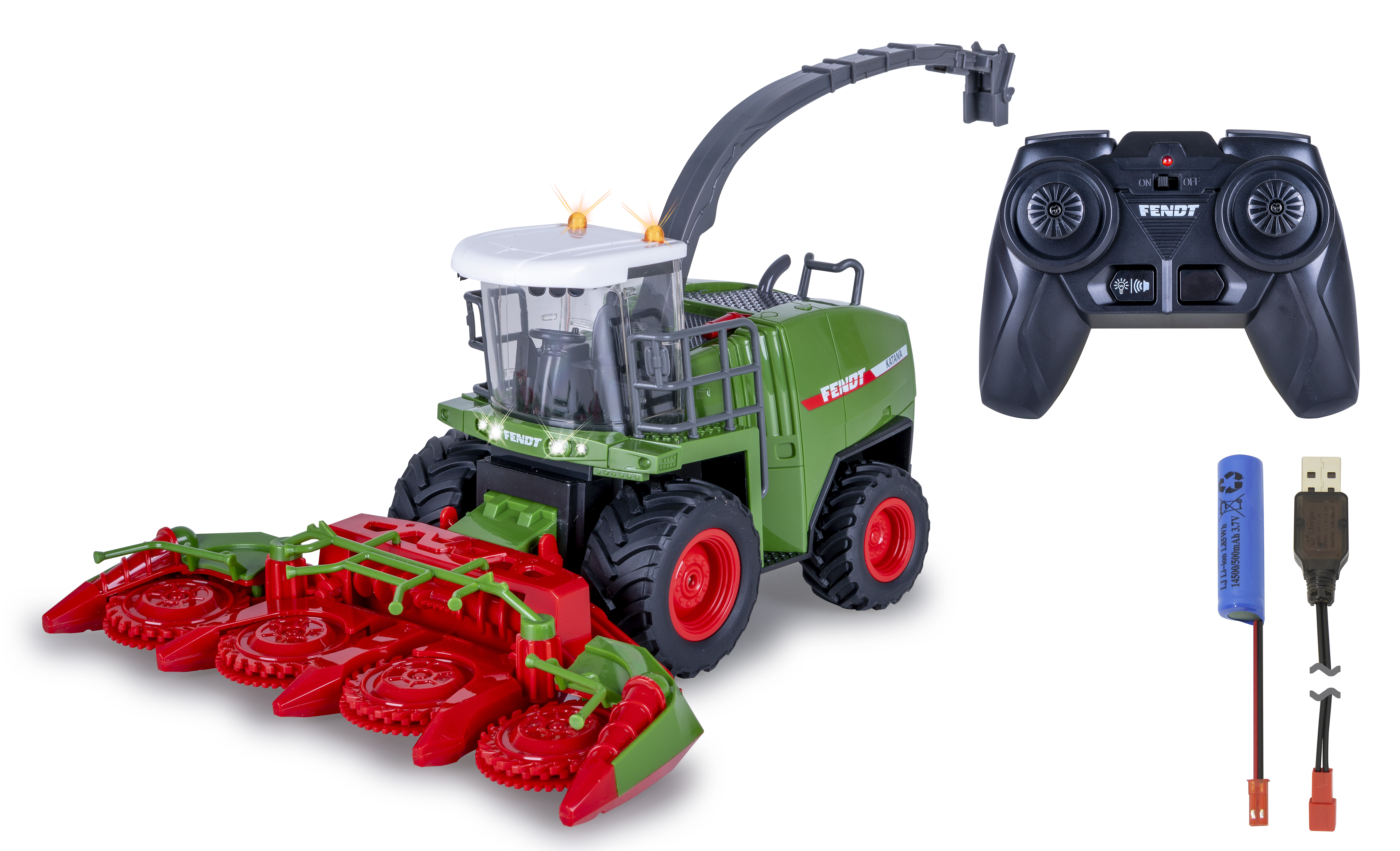 Ein grüner Fendt Katana Spielzeugmähdrescher mit rotem Schneidkopf, Fernbedienung, Akku und USB-Ladegerät auf weißem Hintergrund.