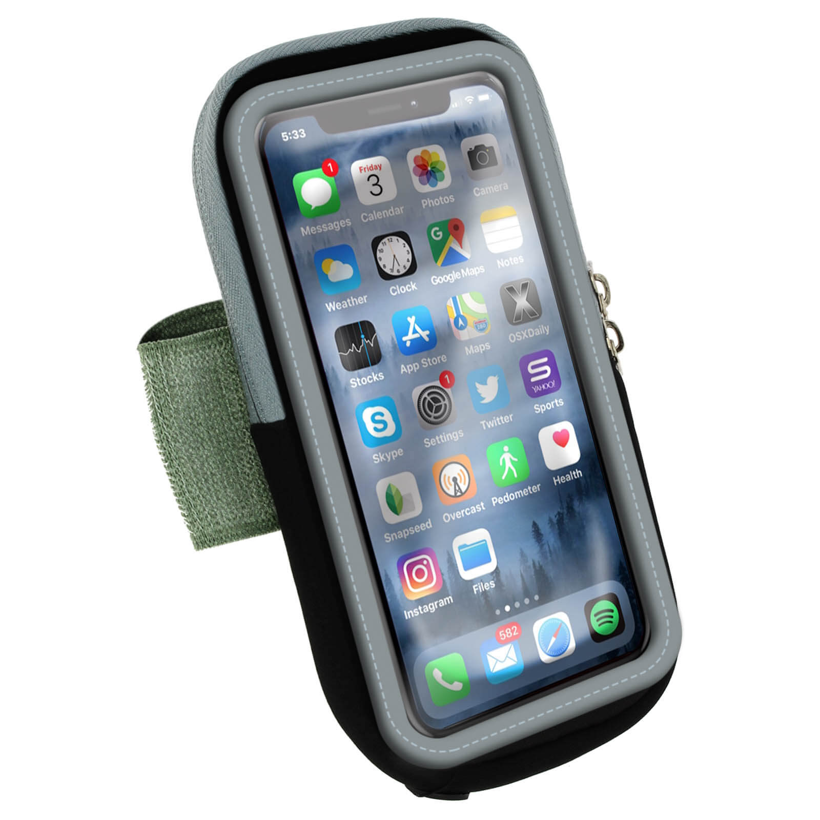 Un téléphone dans un brassard de course. Le téléphone affiche des applications. Le brassard est gris, noir et vert.